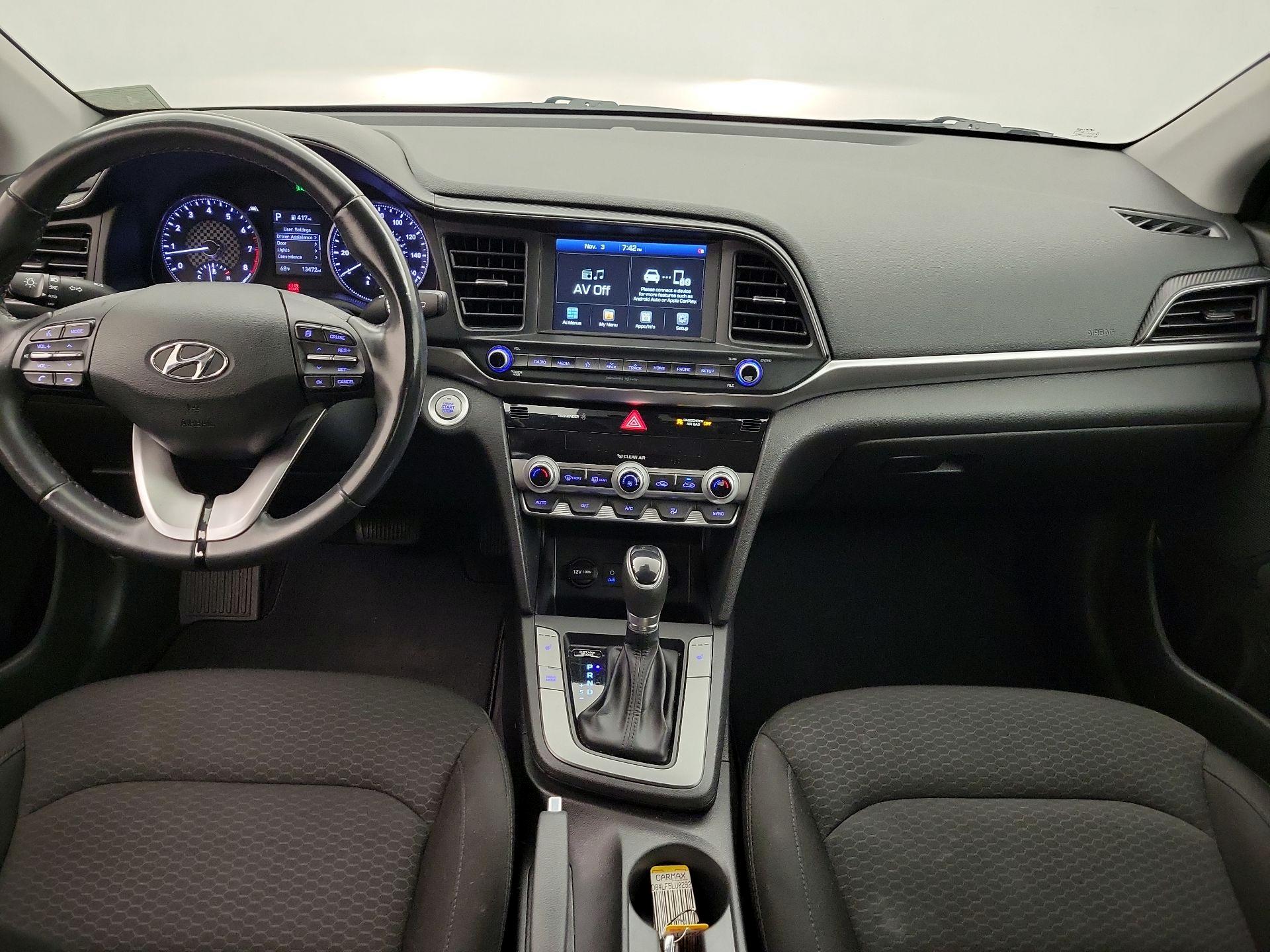 Thumbnail: 2020 Hyundai Elantra - 9