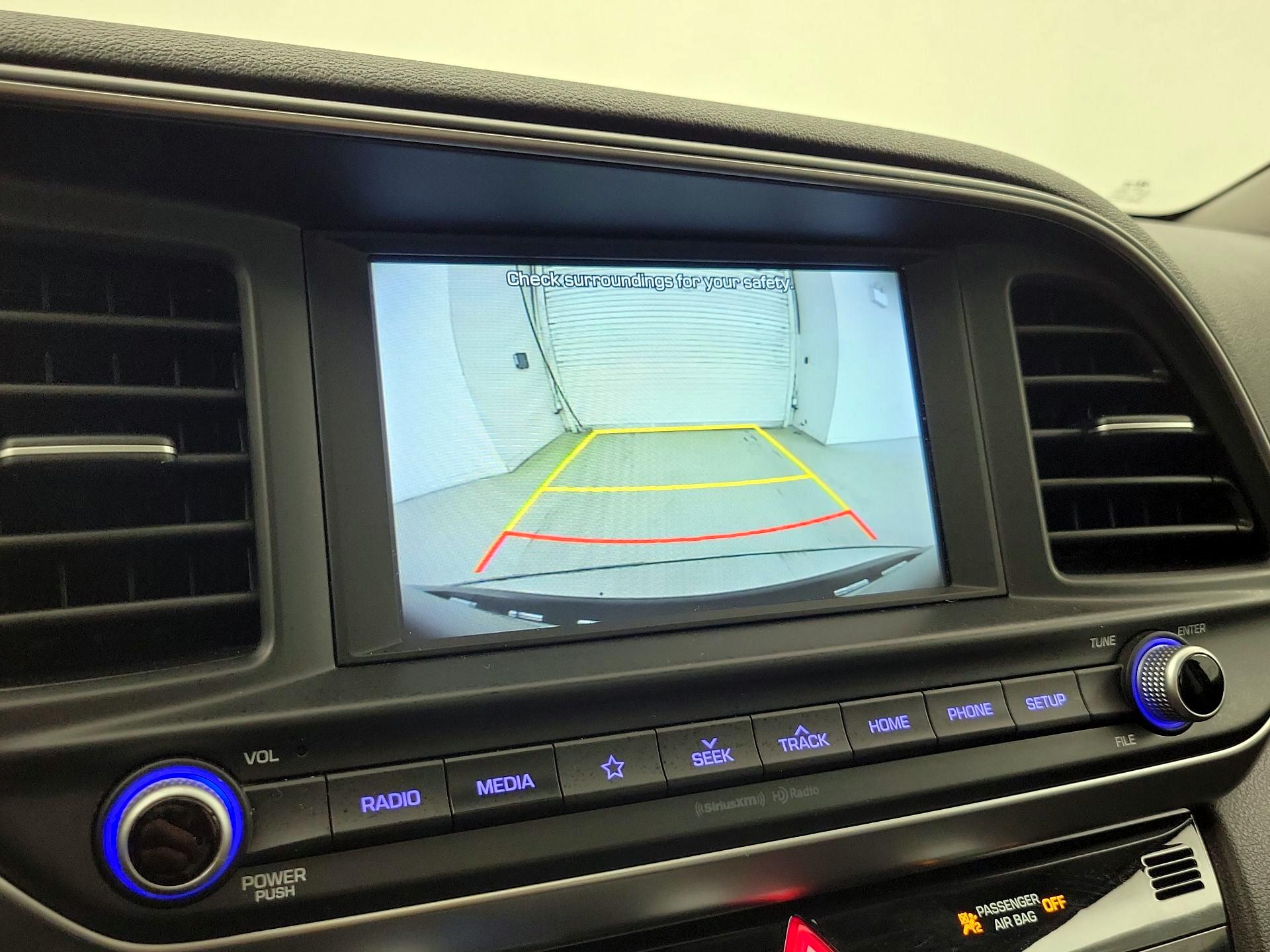 Thumbnail: 2020 Hyundai Elantra - 14