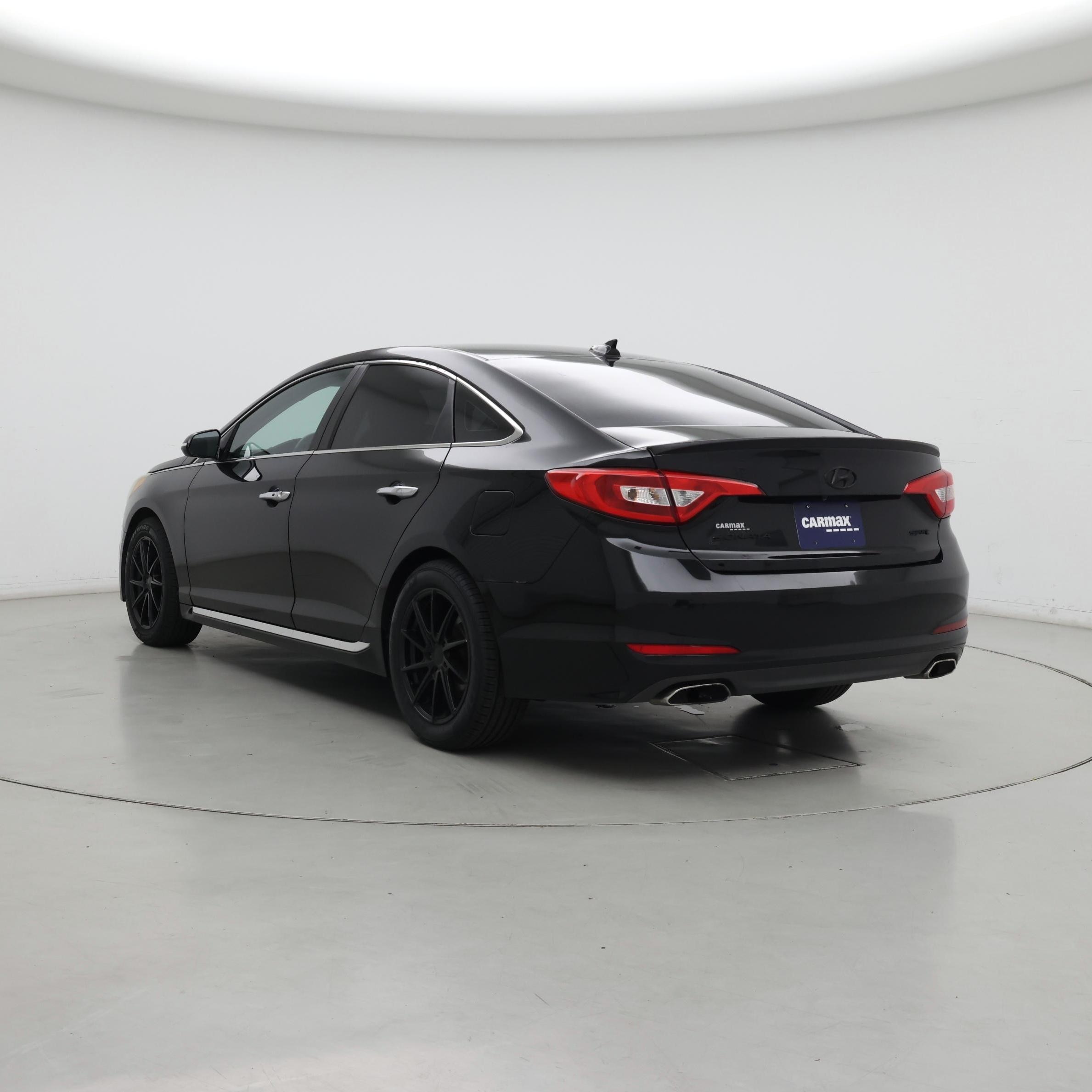 Thumbnail: 2016 Hyundai Sonata - 2