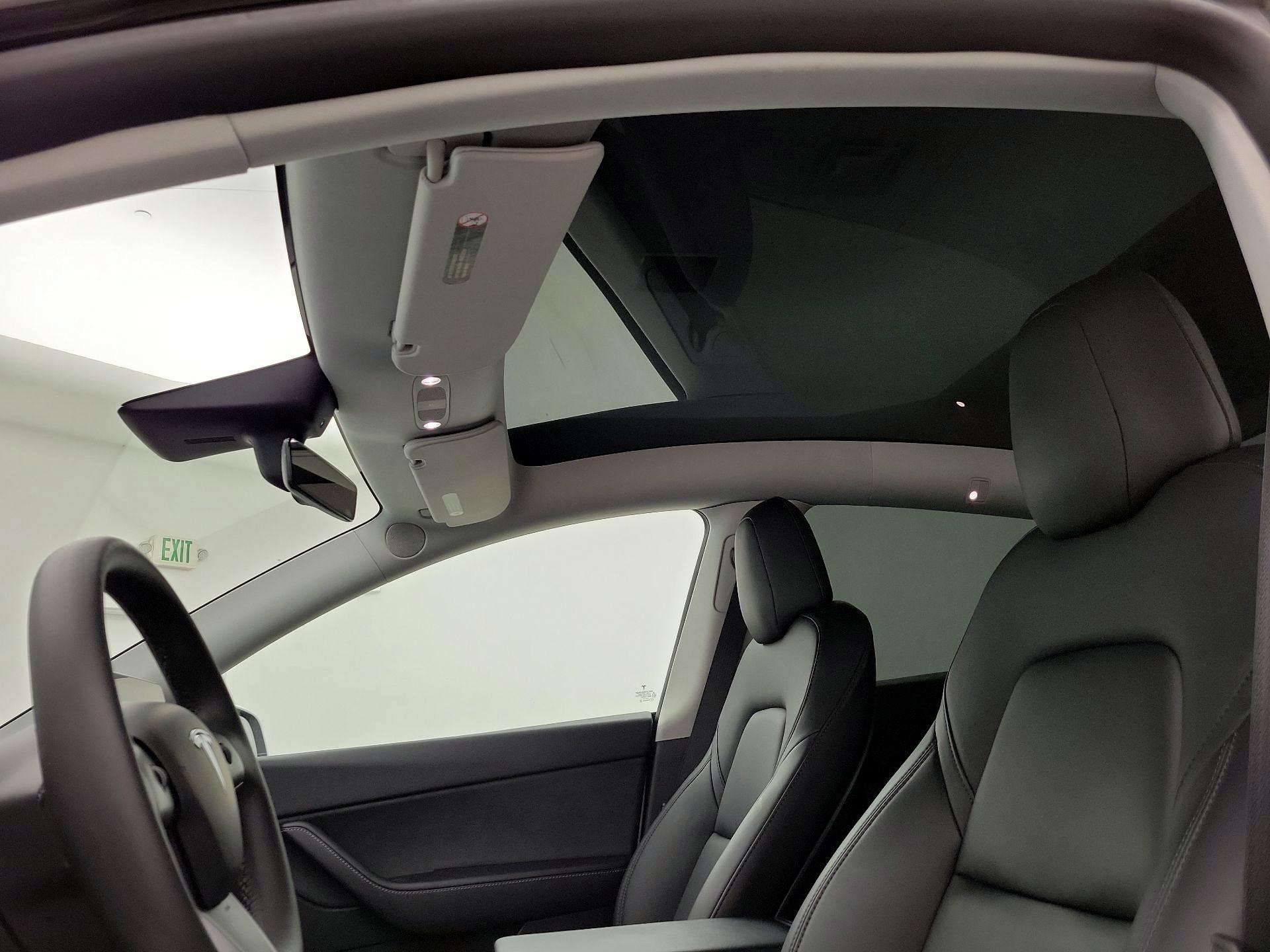 Thumbnail: 2022 Tesla Model Y - 19