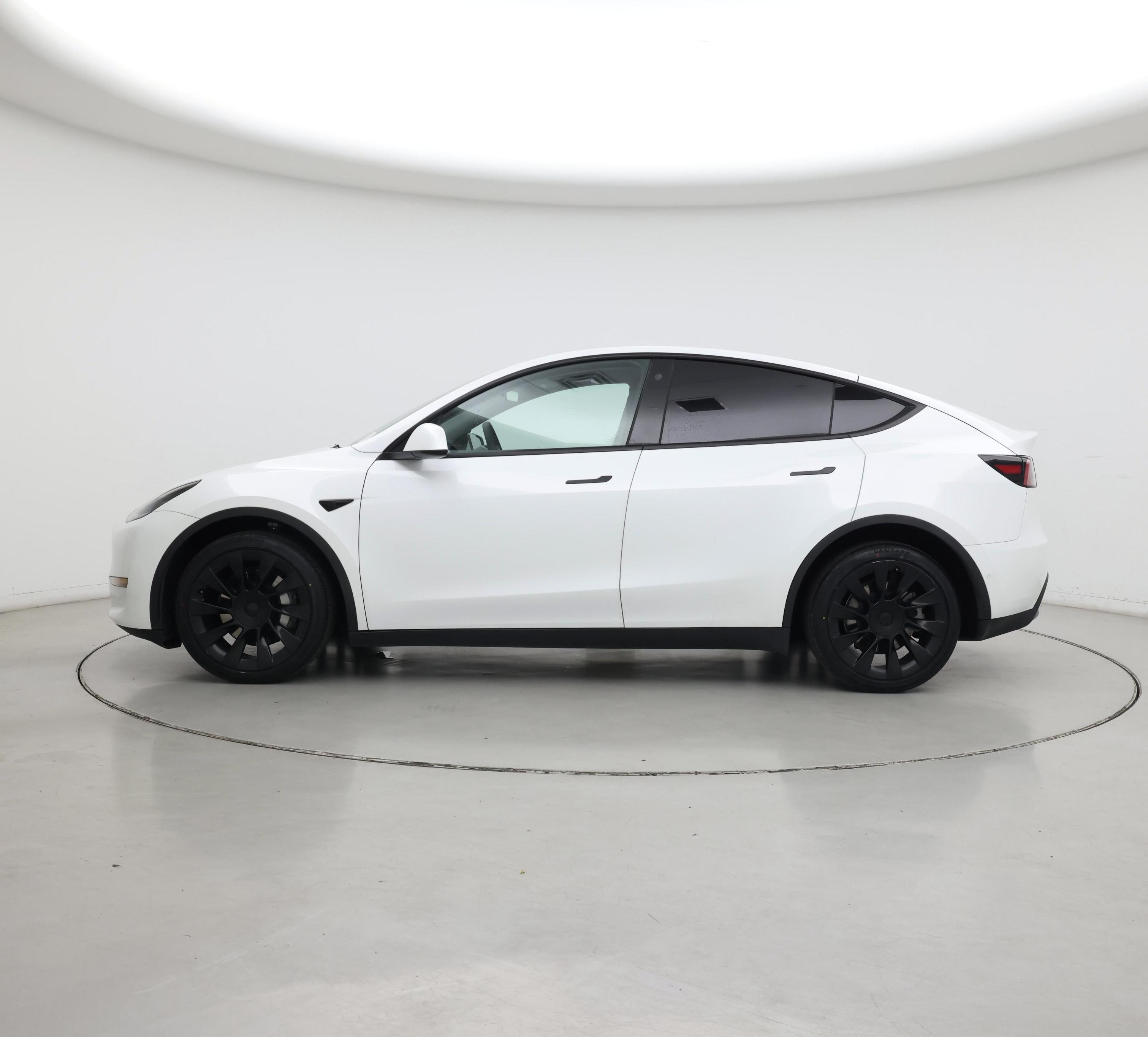 Thumbnail: 2022 Tesla Model Y - 3