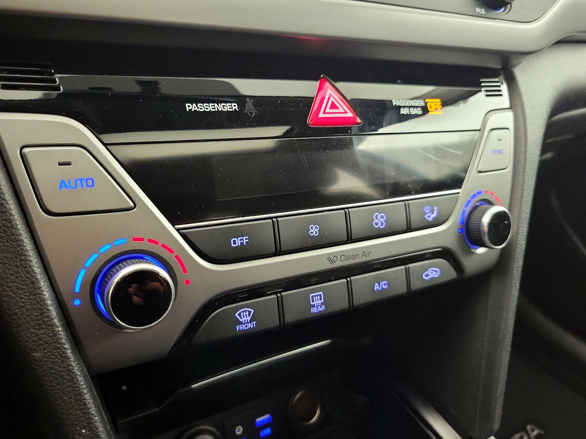 Thumbnail: 2017 Hyundai Elantra - 17