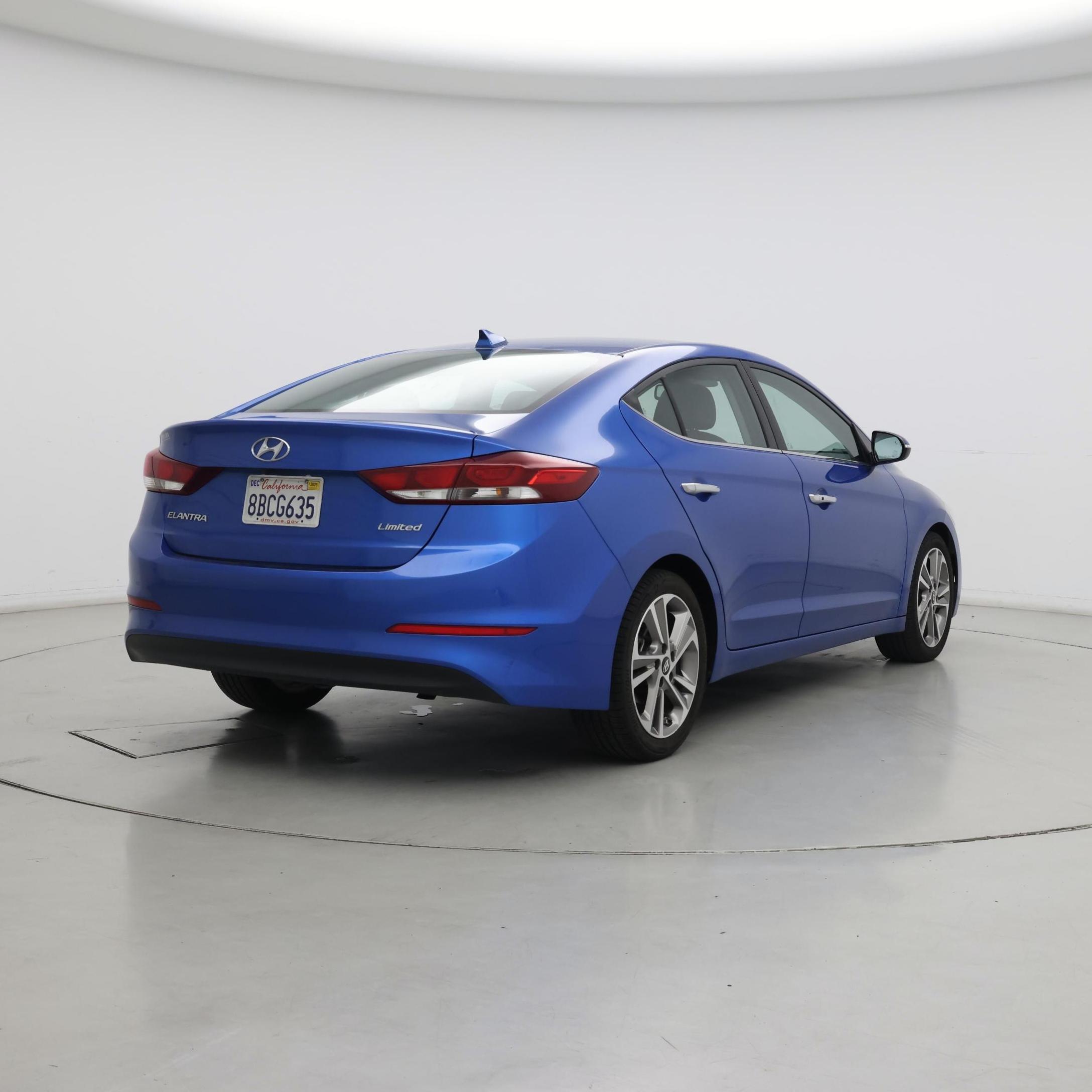Thumbnail: 2017 Hyundai Elantra - 8