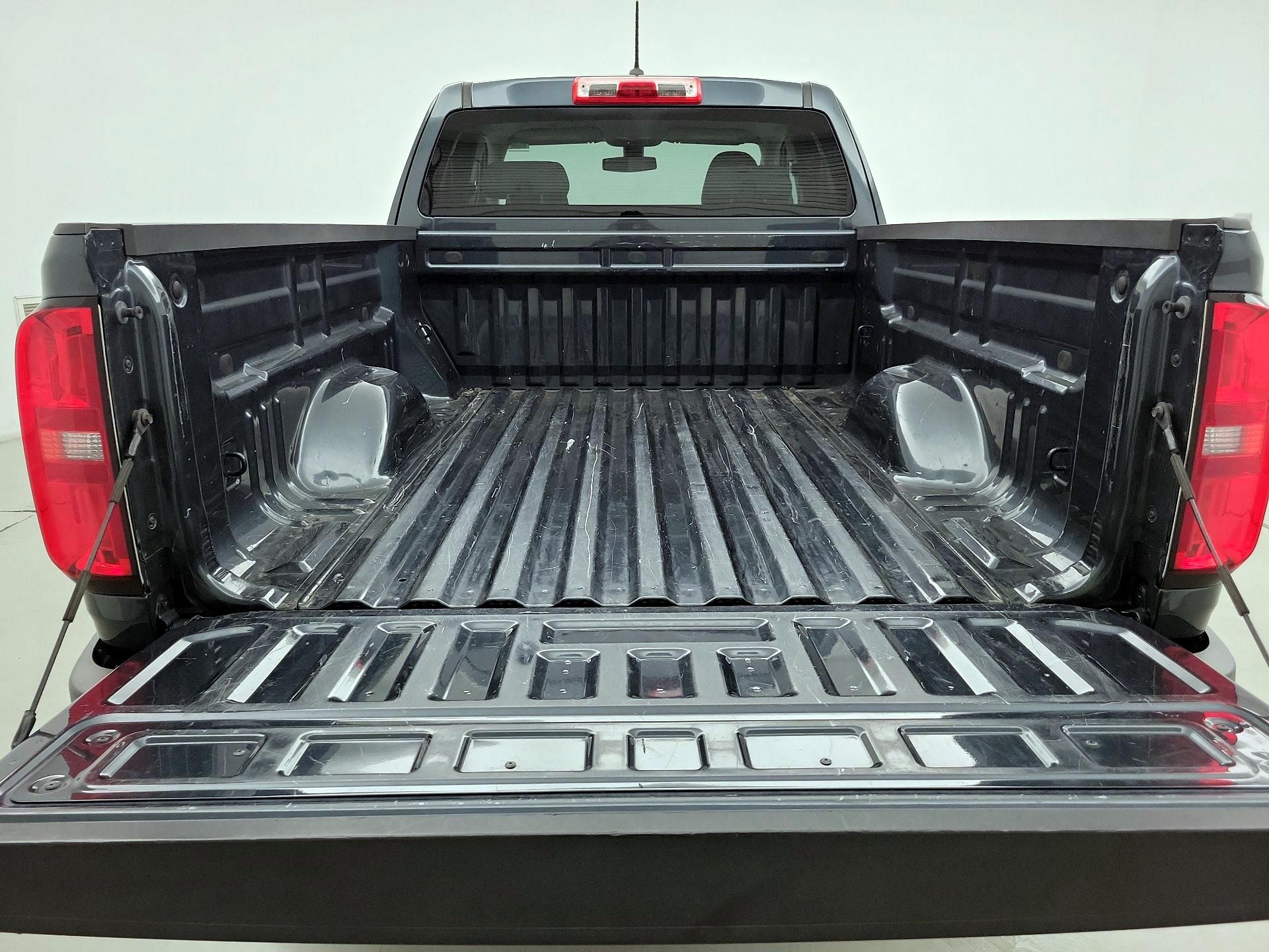 Thumbnail: 2018 Chevrolet Colorado - 20