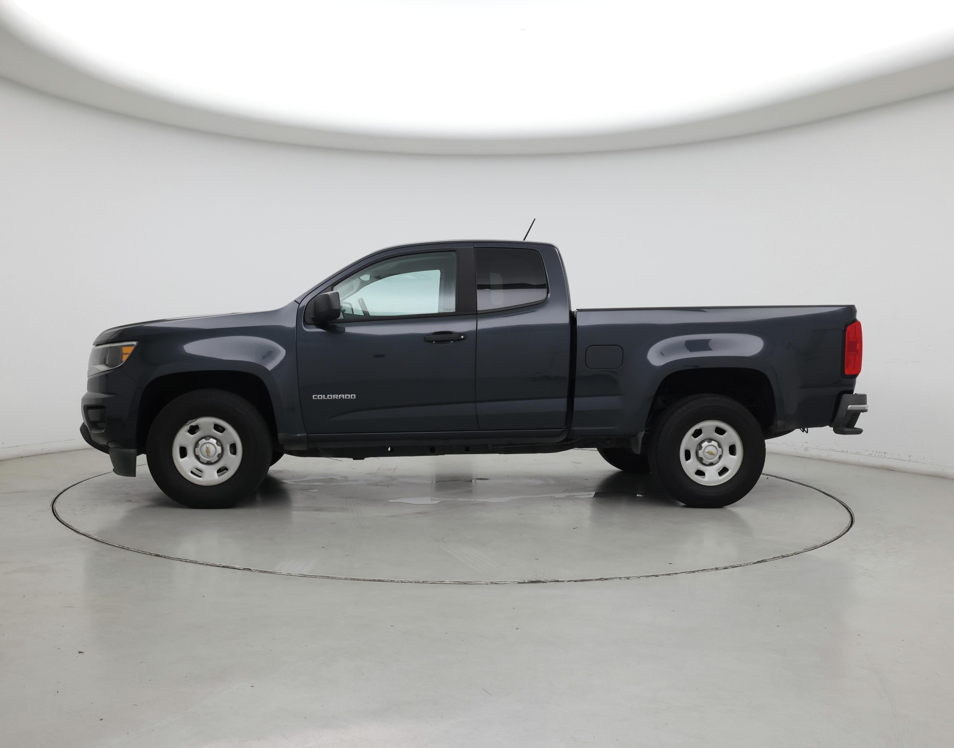 Thumbnail: 2018 Chevrolet Colorado - 3