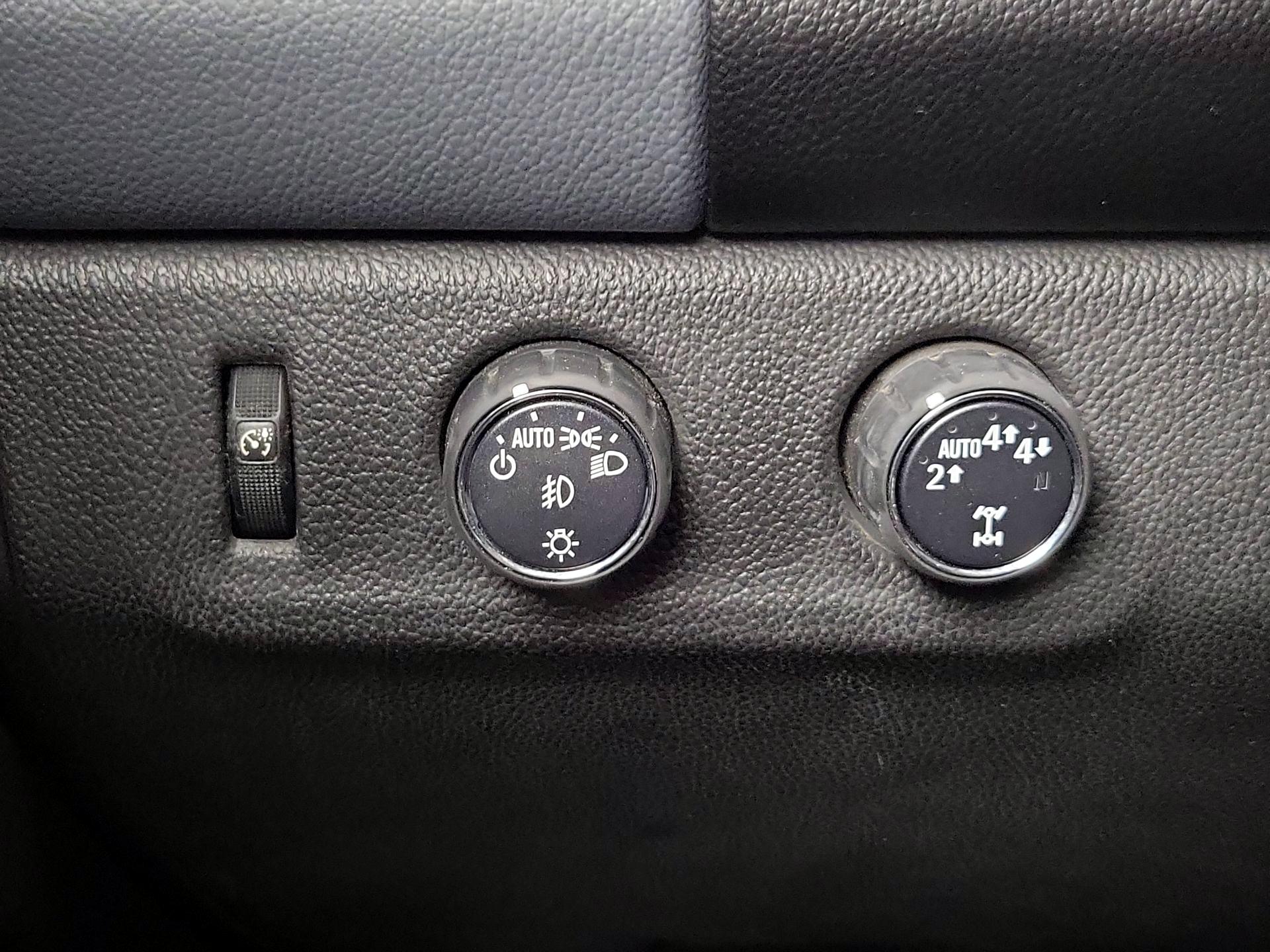 Thumbnail: 2017 Chevrolet Colorado - 13