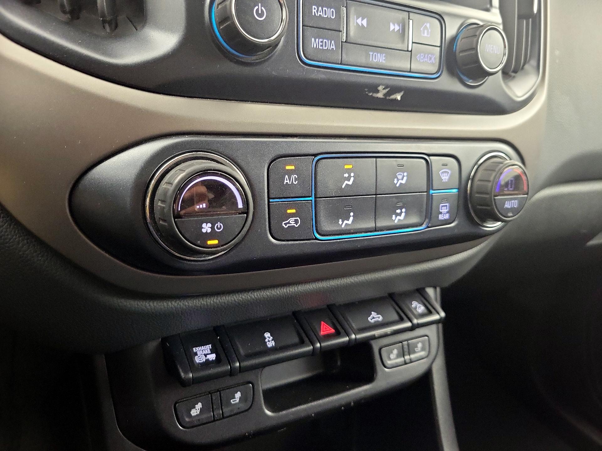 Thumbnail: 2017 Chevrolet Colorado - 16