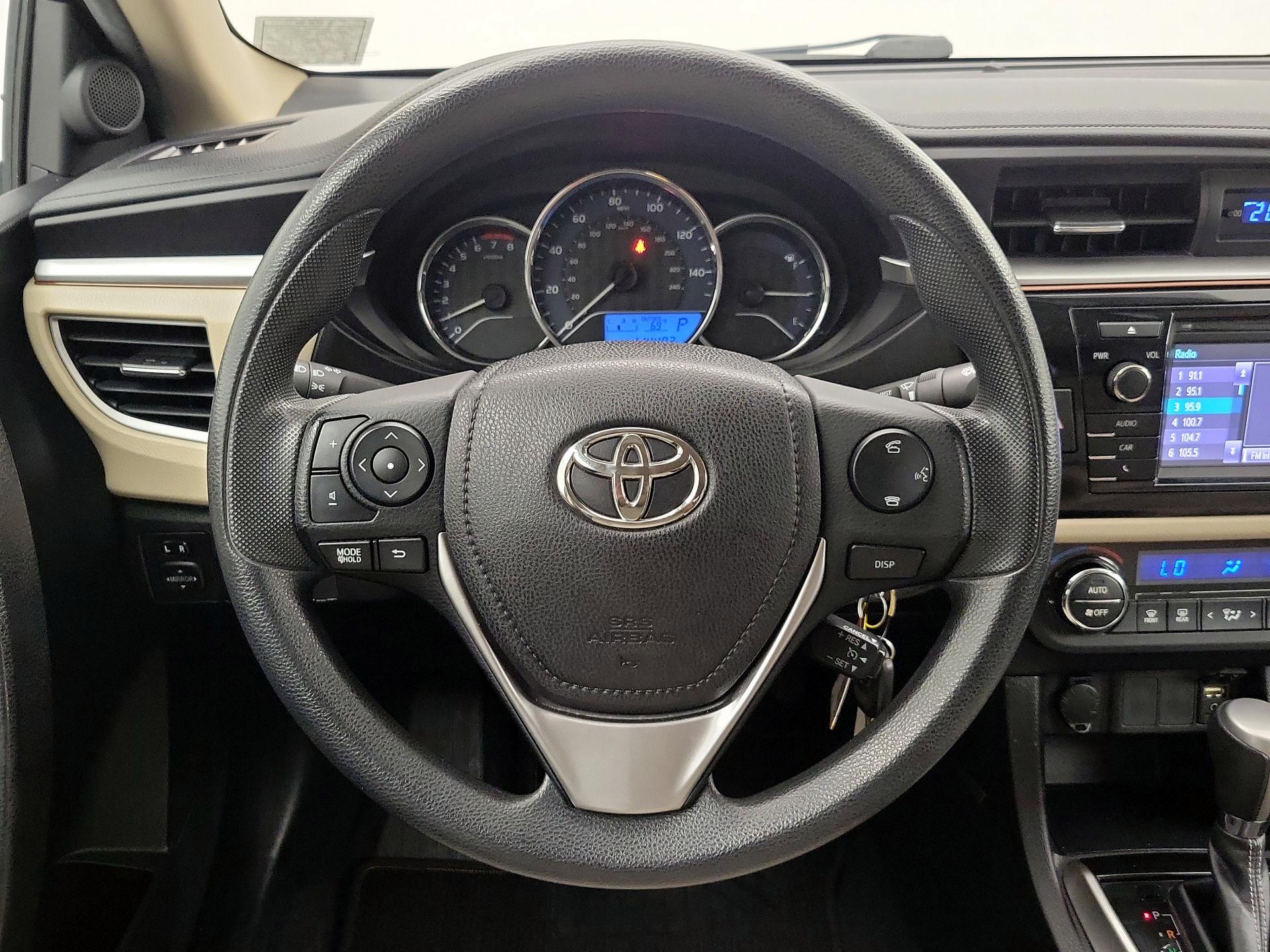 Thumbnail: 2014 Toyota Corolla - 10