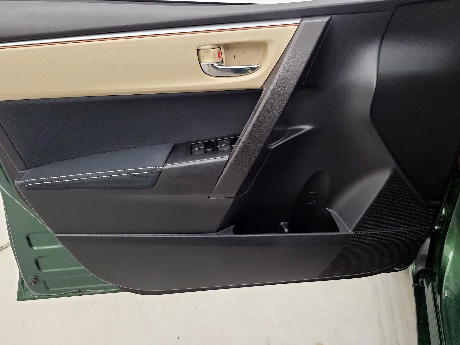 Thumbnail: 2014 Toyota Corolla - 12