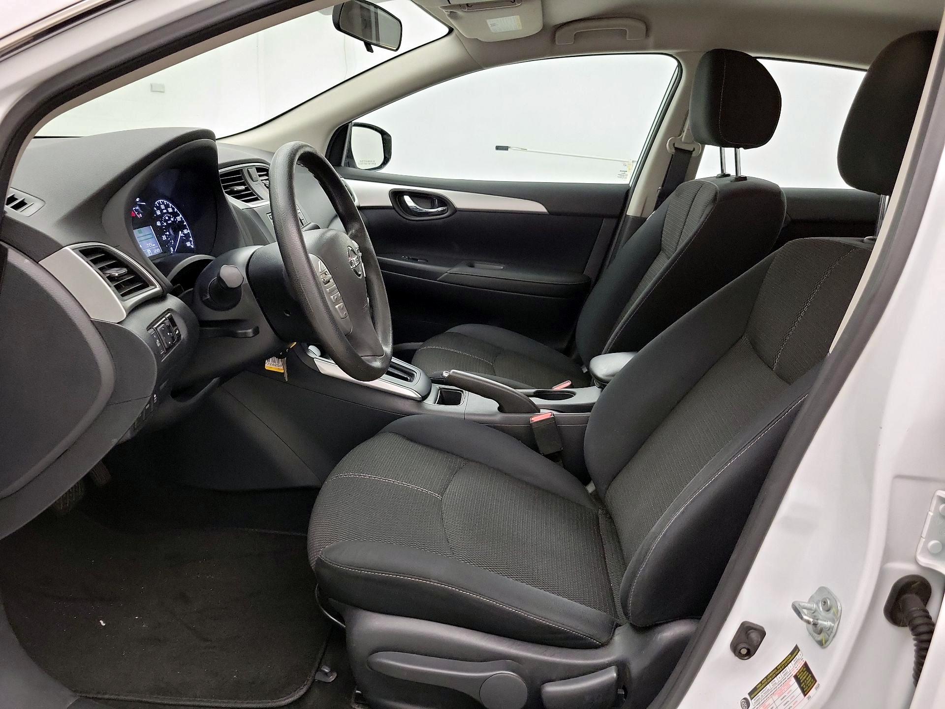 Thumbnail: 2017 Nissan Sentra - 11