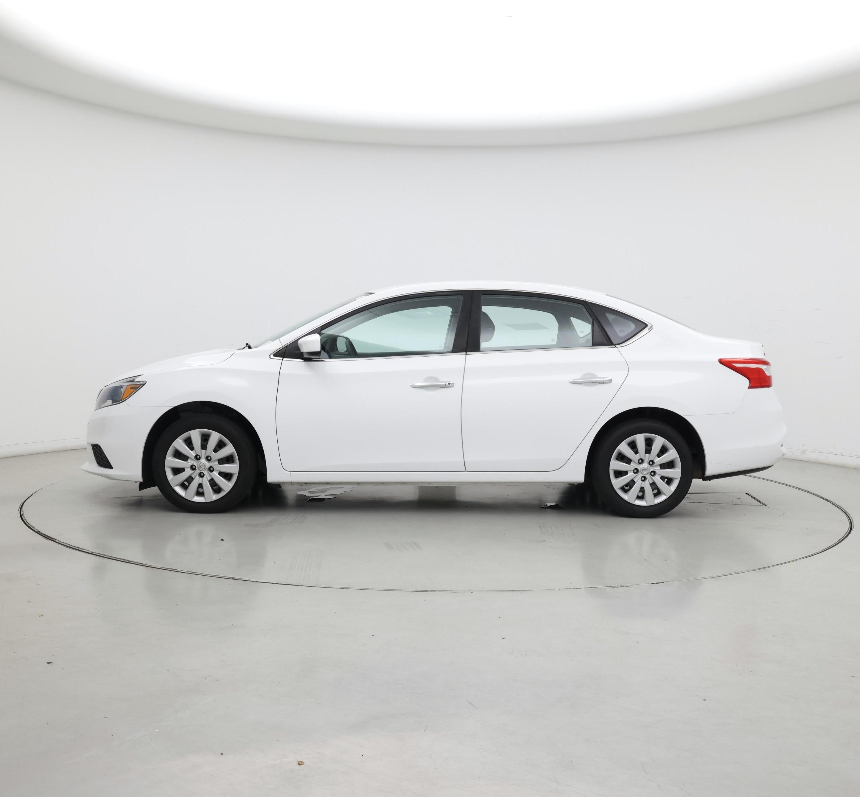 Thumbnail: 2017 Nissan Sentra - 3
