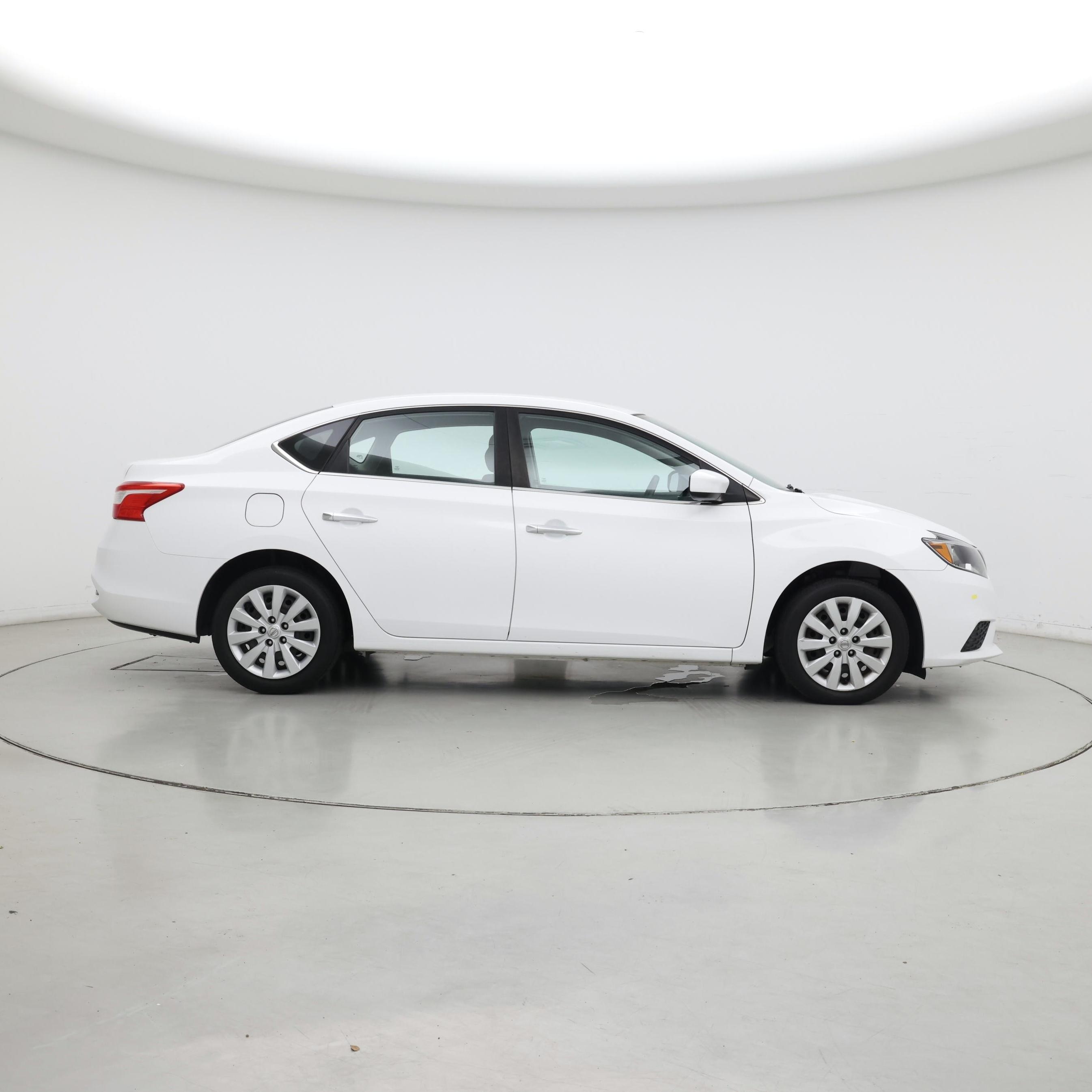 Thumbnail: 2017 Nissan Sentra - 7