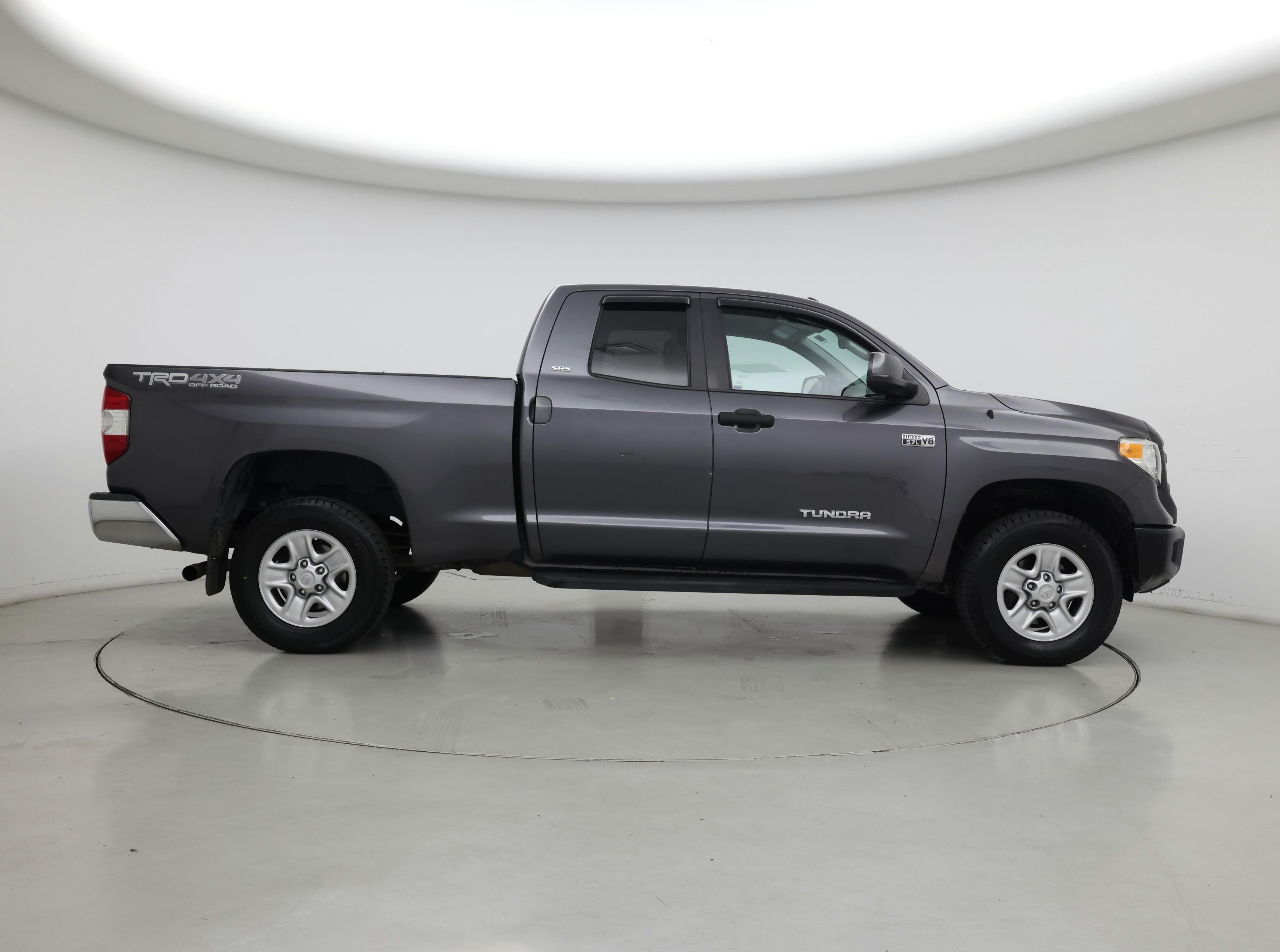 Thumbnail: 2017 Toyota Tundra - 7