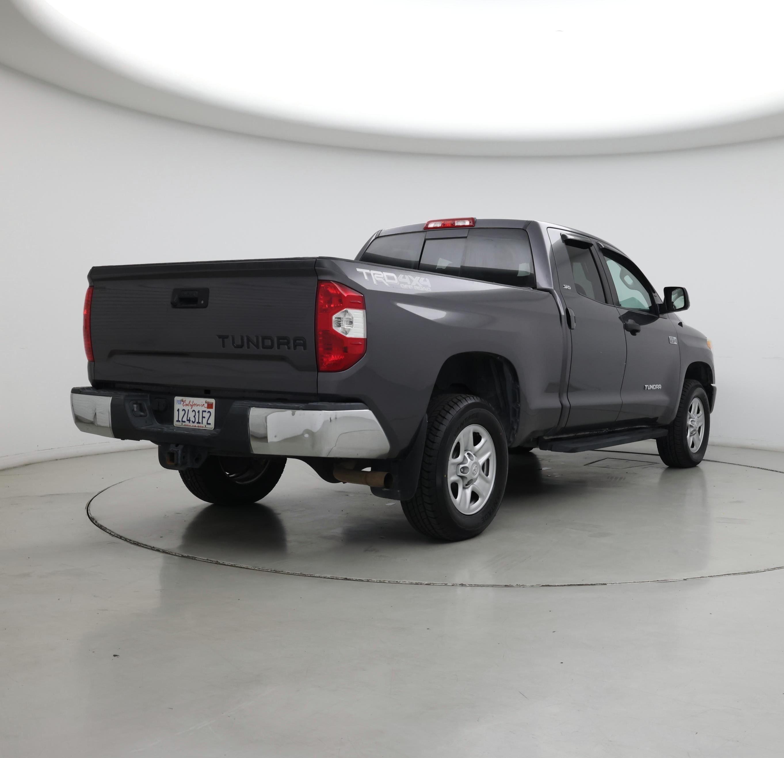 Thumbnail: 2017 Toyota Tundra - 8