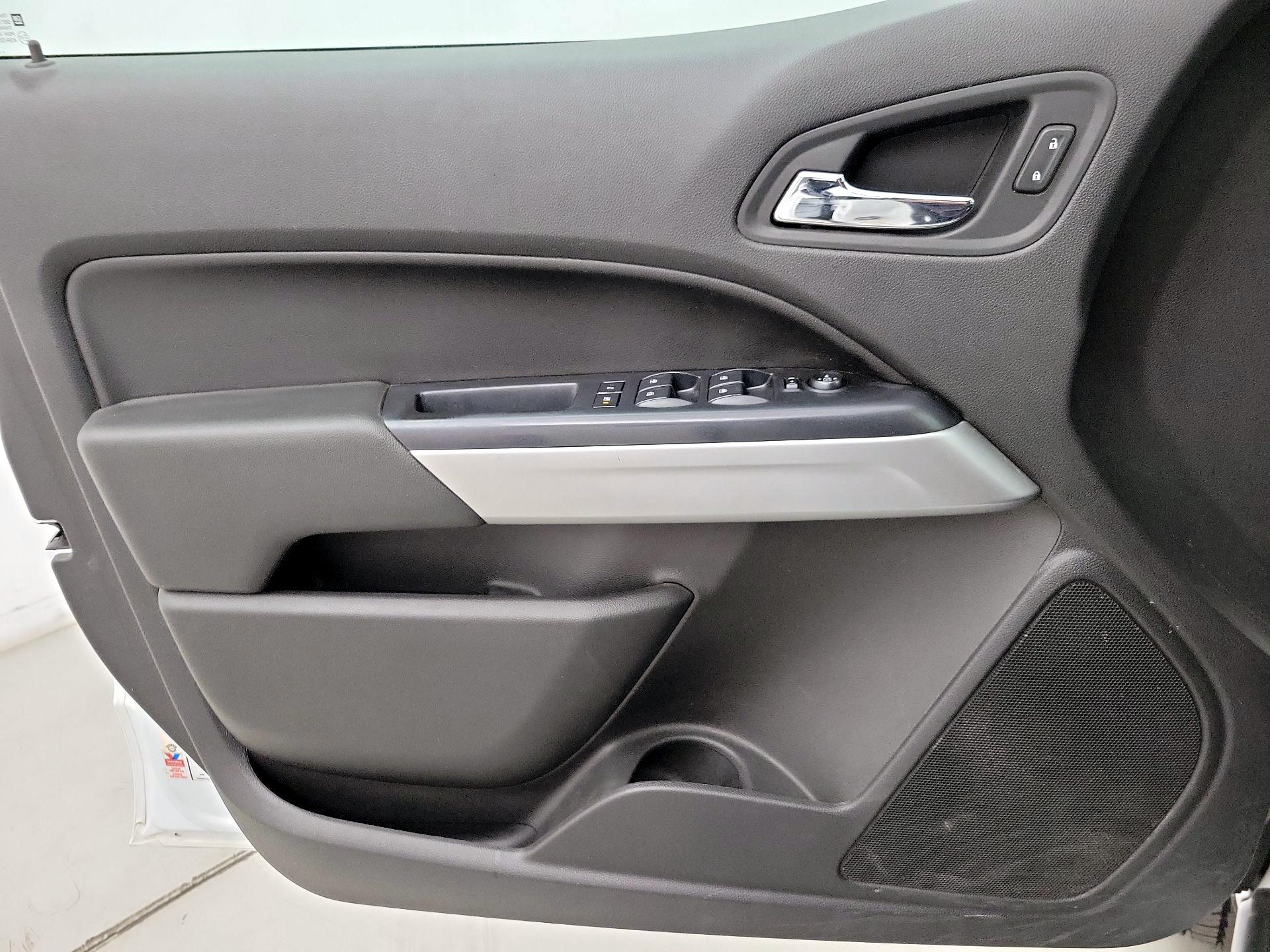 Thumbnail: 2018 Chevrolet Colorado - 12