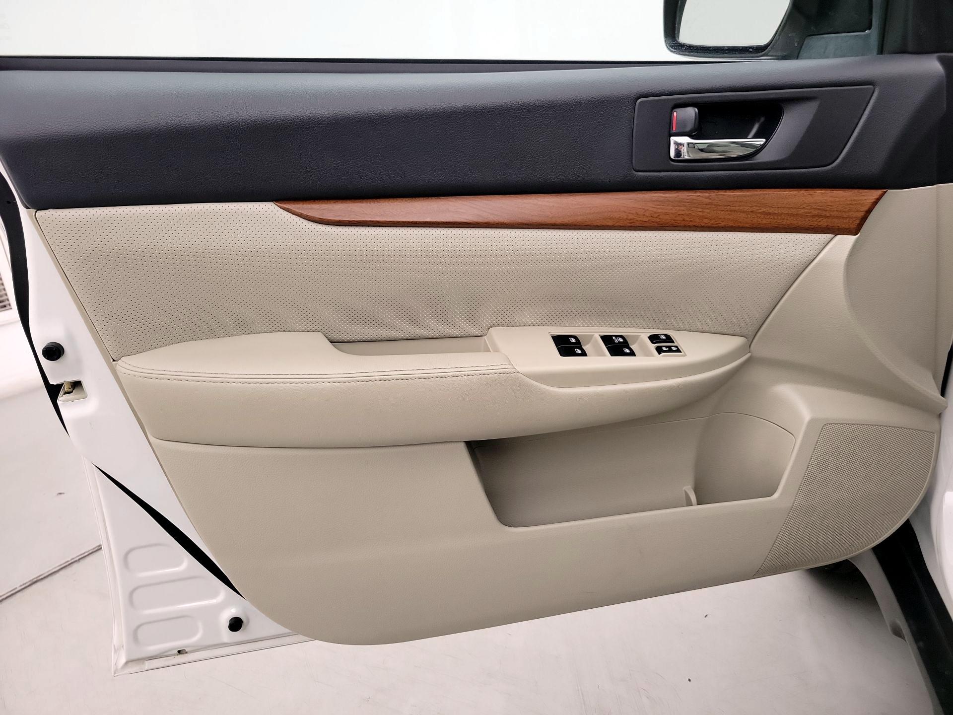Thumbnail: 2014 Subaru Outback - 12