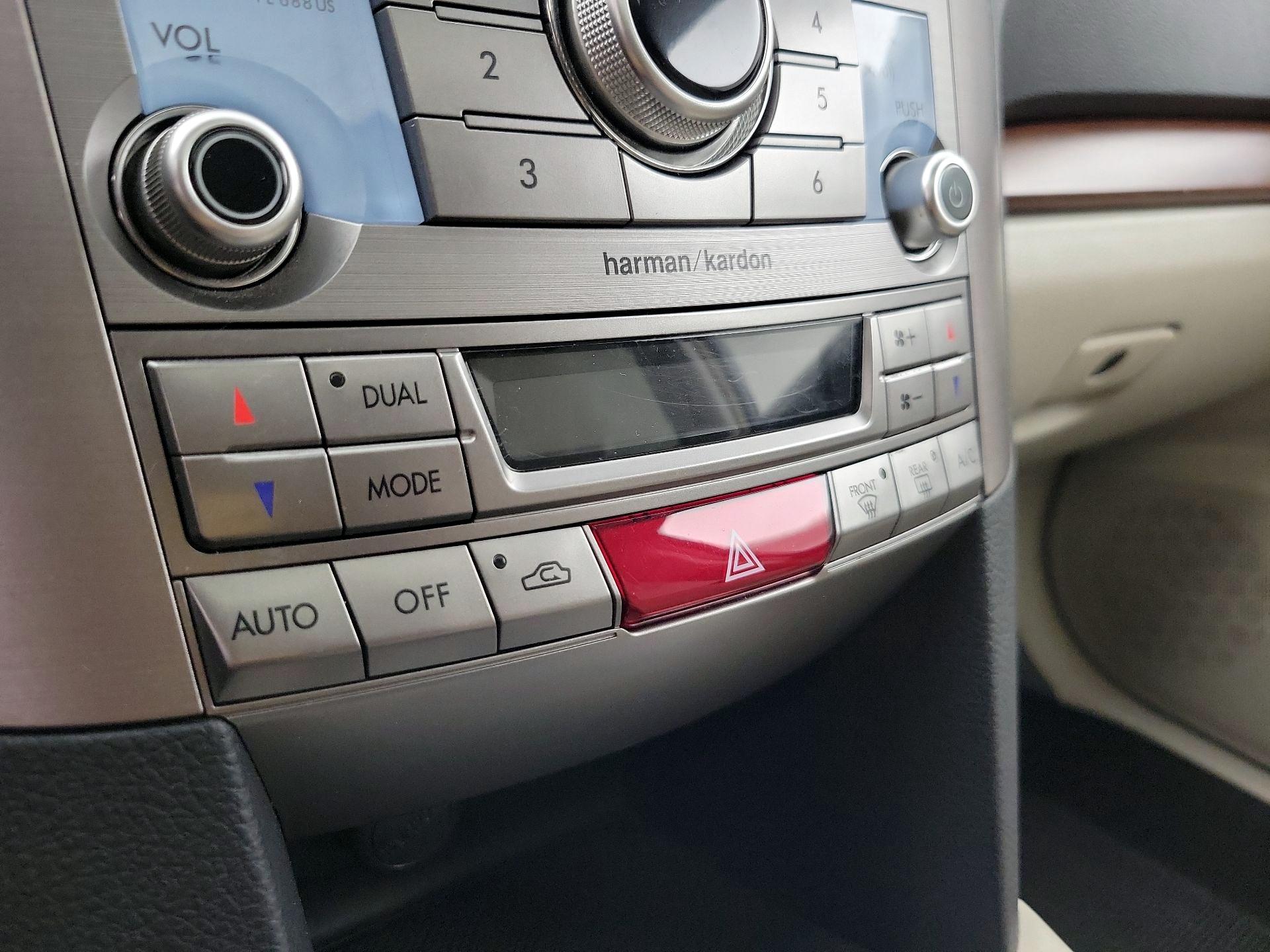 Thumbnail: 2014 Subaru Outback - 17