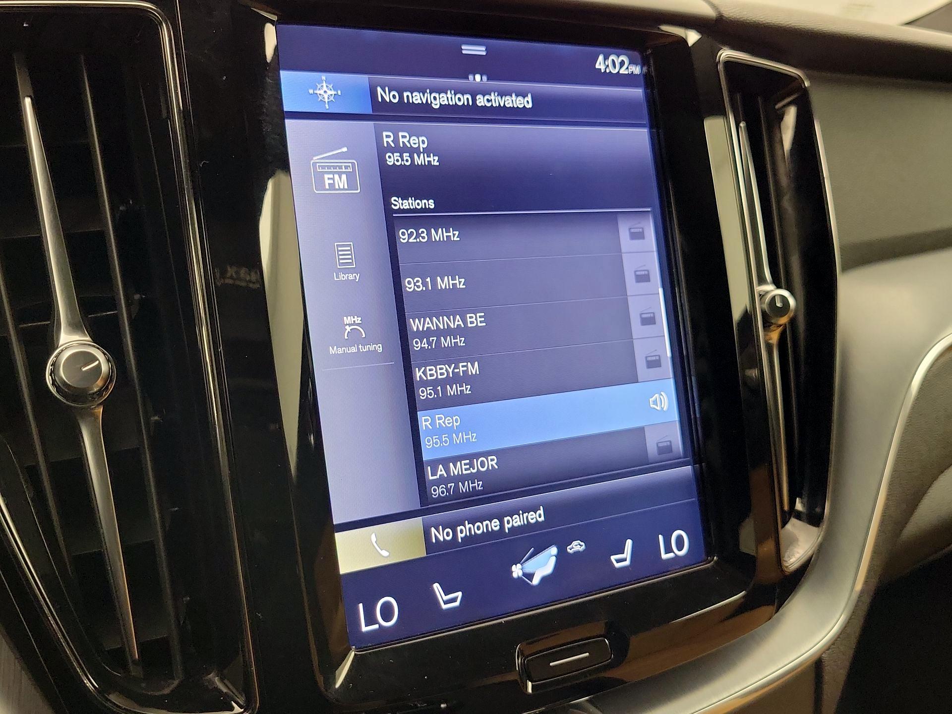 Thumbnail: 2018 Volvo XC60 - 15