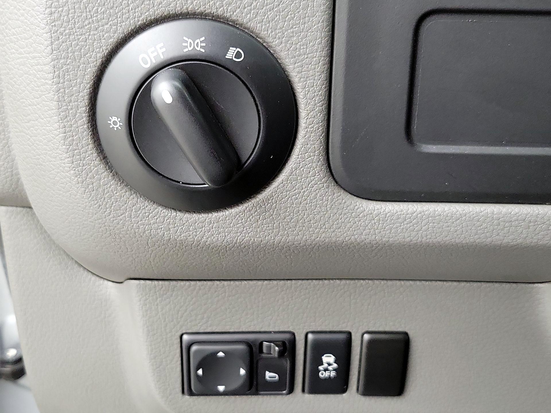 Thumbnail: 2016 Nissan NV - 13