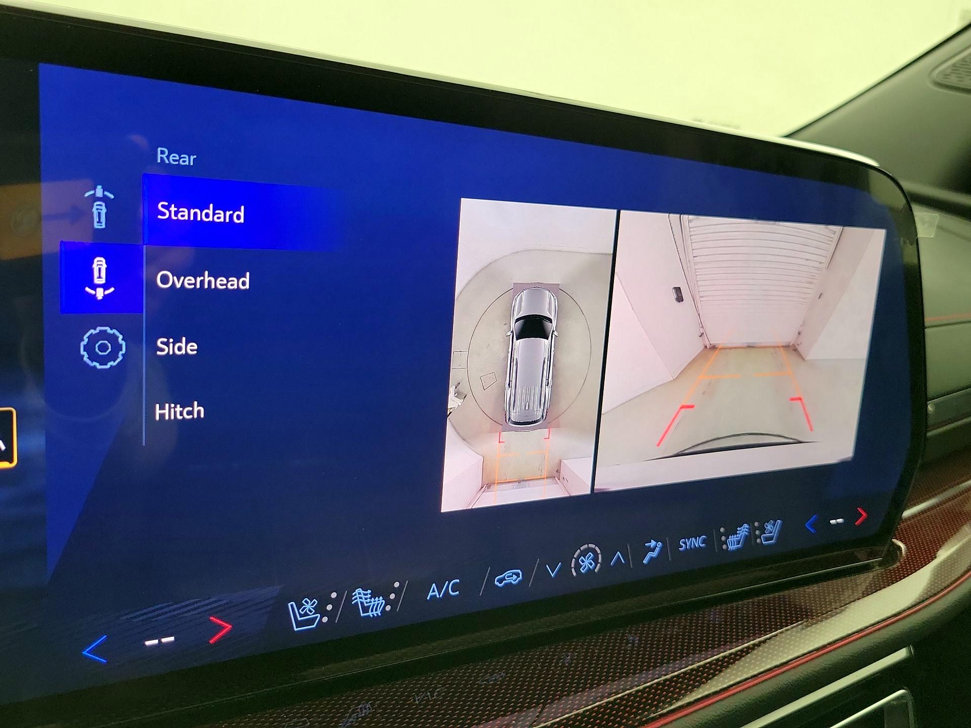 Thumbnail: 2024 Chevrolet Traverse - 14