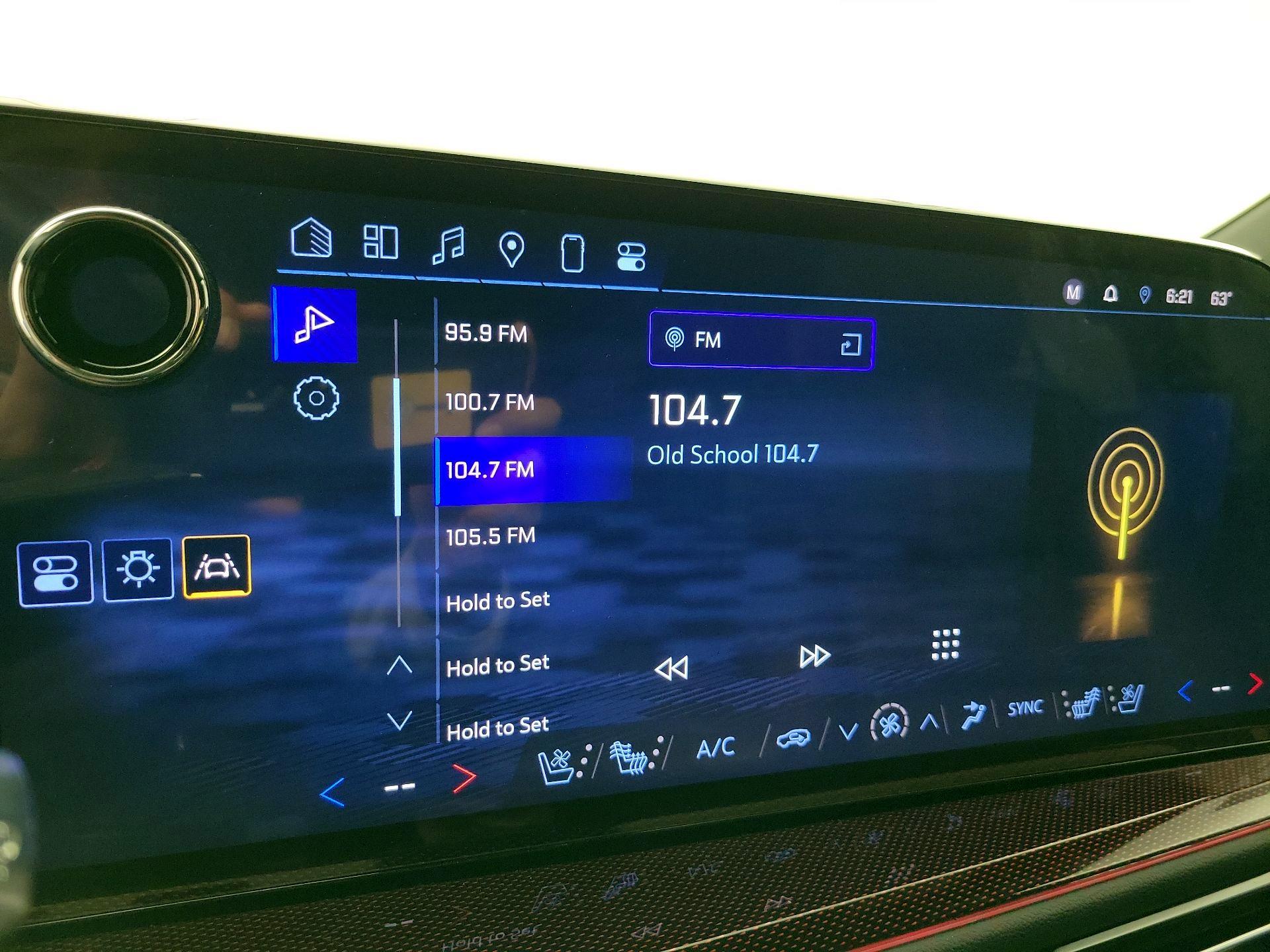 Thumbnail: 2024 Chevrolet Traverse - 15