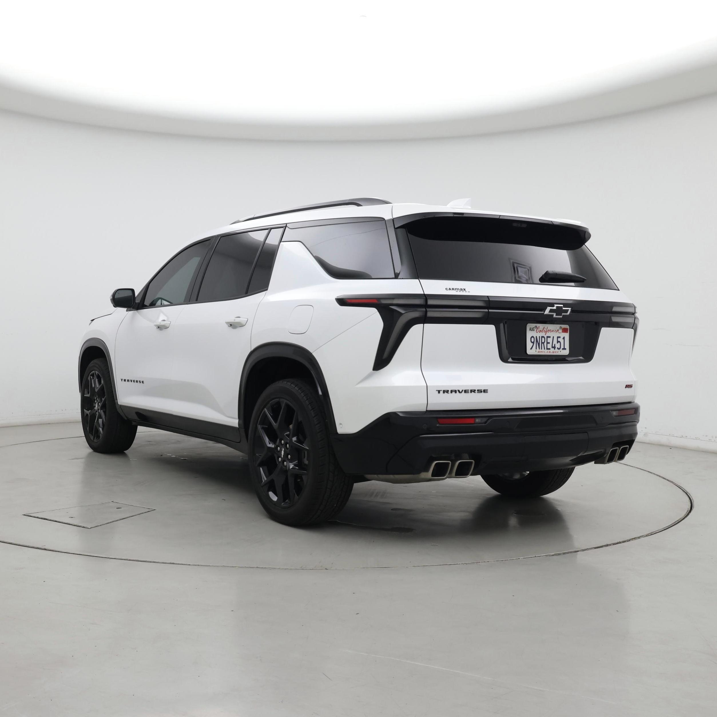 Thumbnail: 2024 Chevrolet Traverse - 2