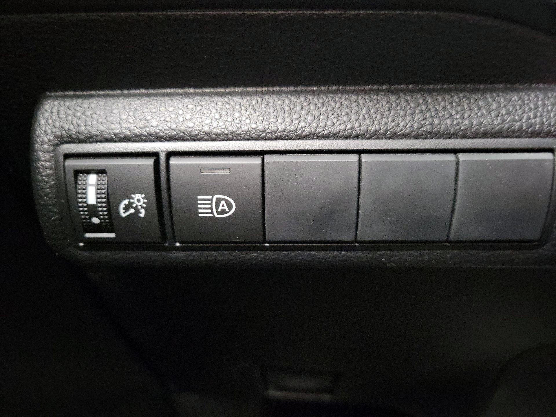 Thumbnail: 2024 Toyota Corolla - 13