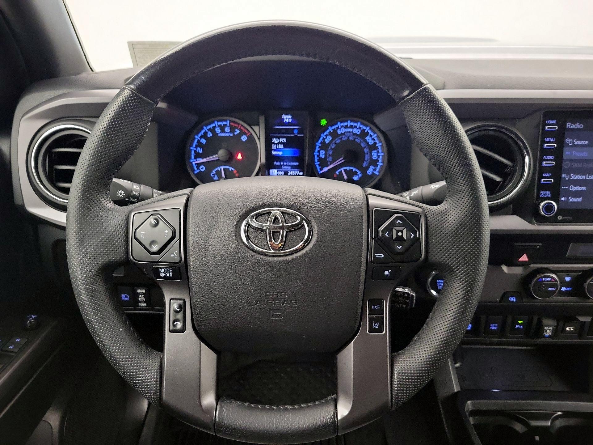 Thumbnail: 2021 Toyota Tacoma - 10