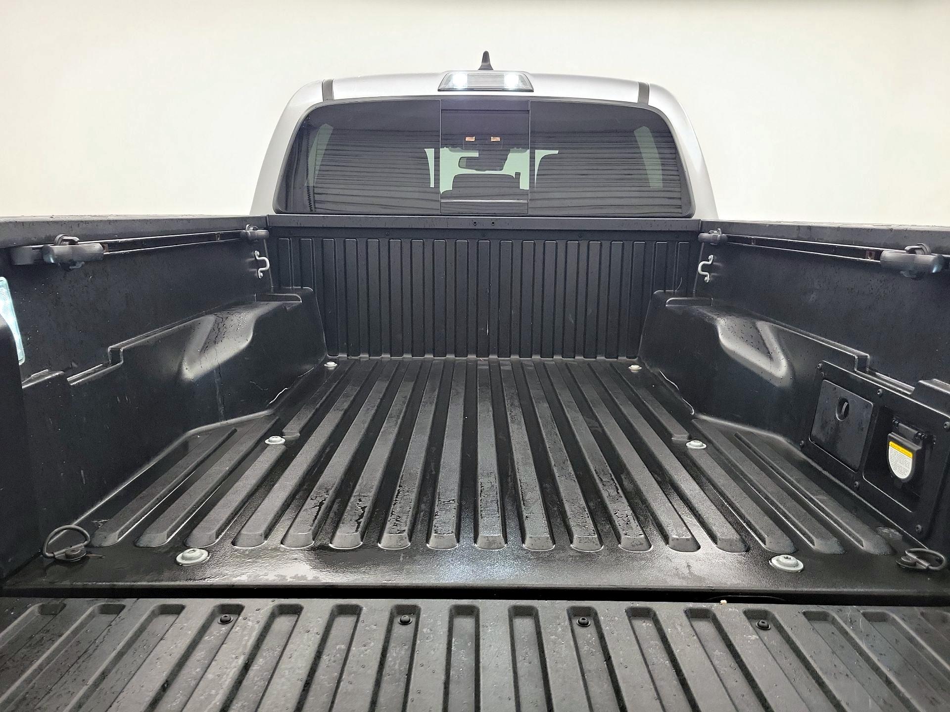 Thumbnail: 2021 Toyota Tacoma - 20