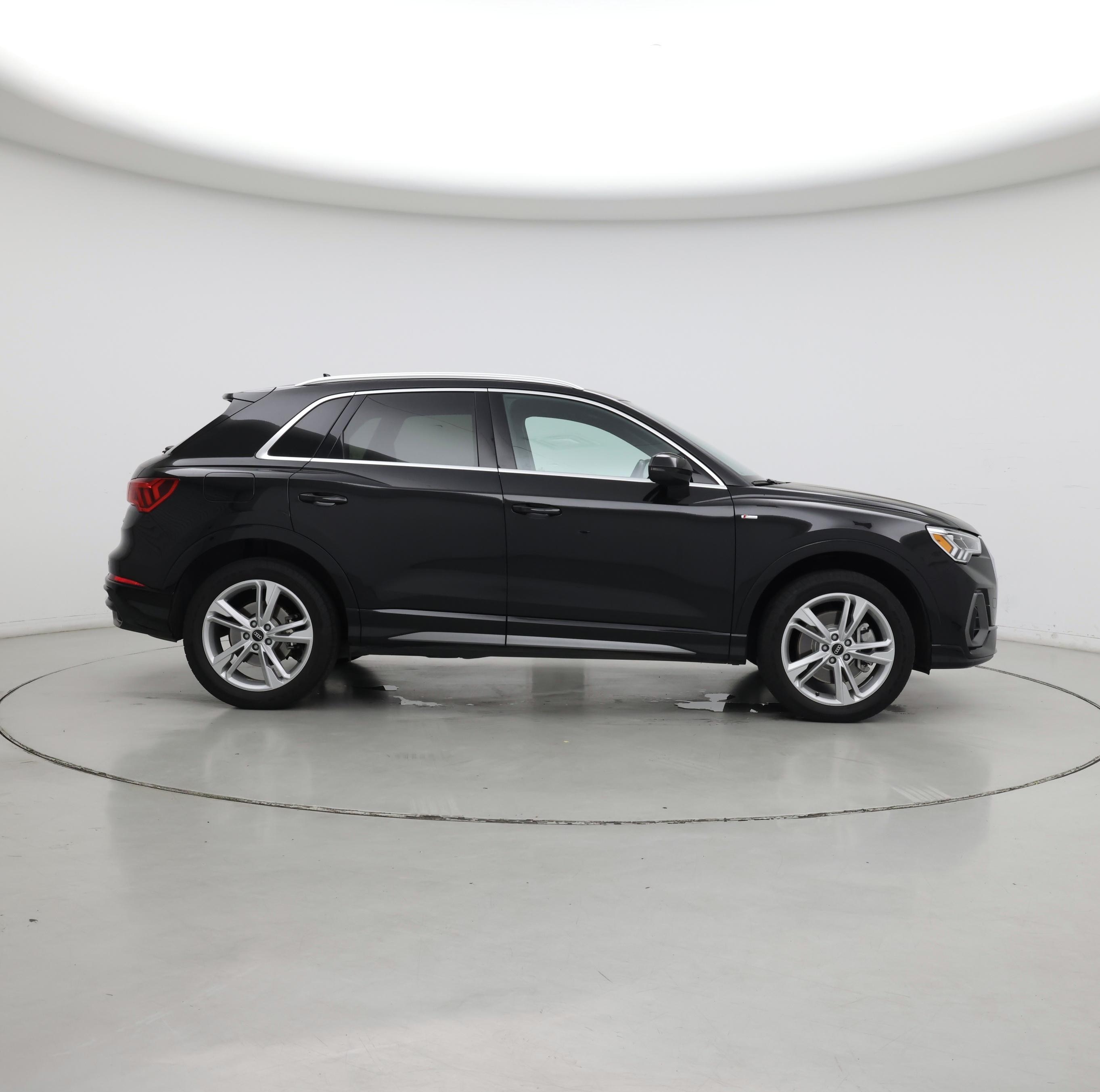 Thumbnail: 2022 Audi Q3 - 7