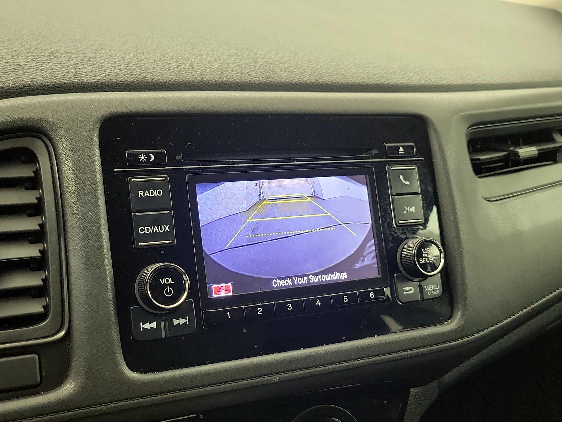 Thumbnail: 2017 Honda HR-V - 14