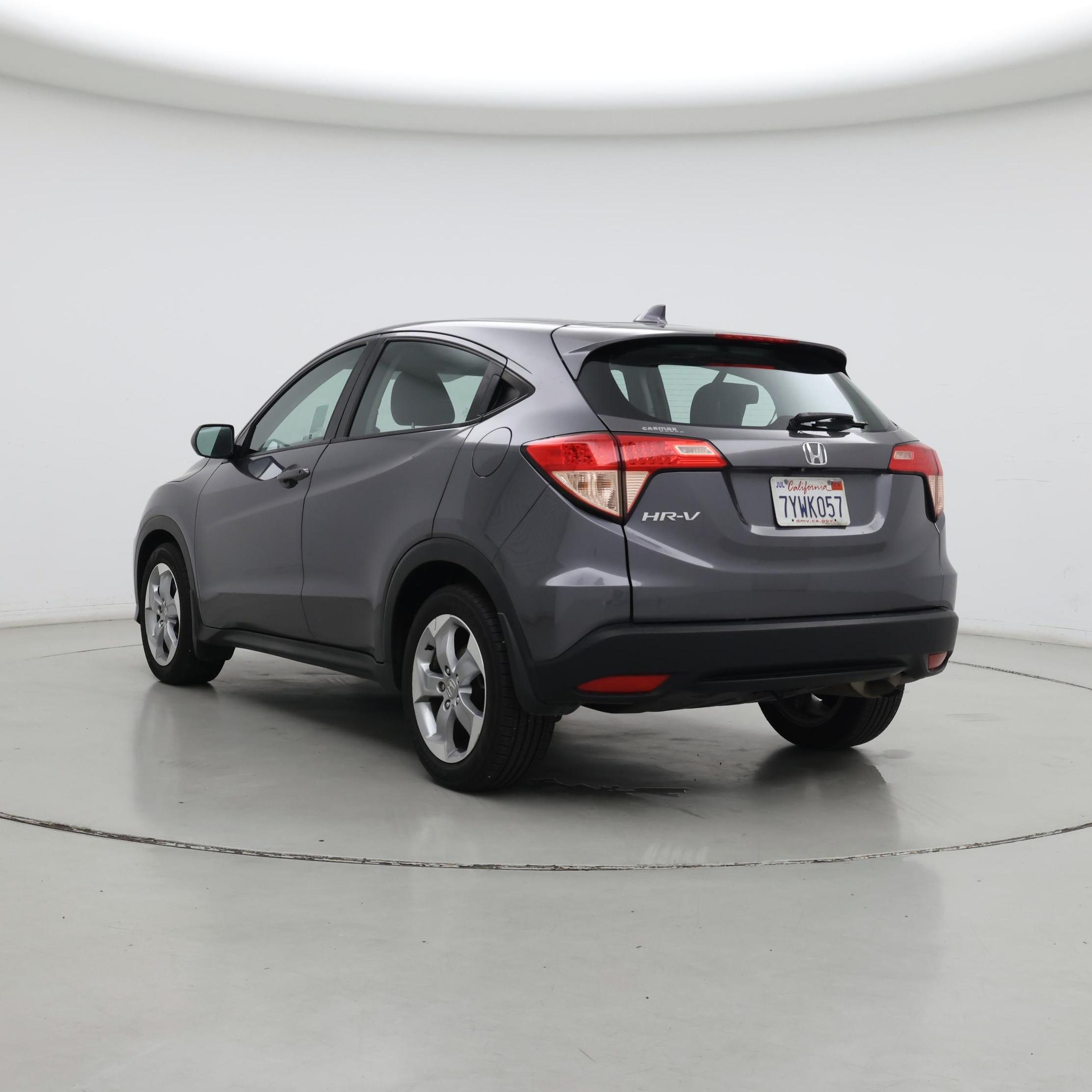 Thumbnail: 2017 Honda HR-V - 2