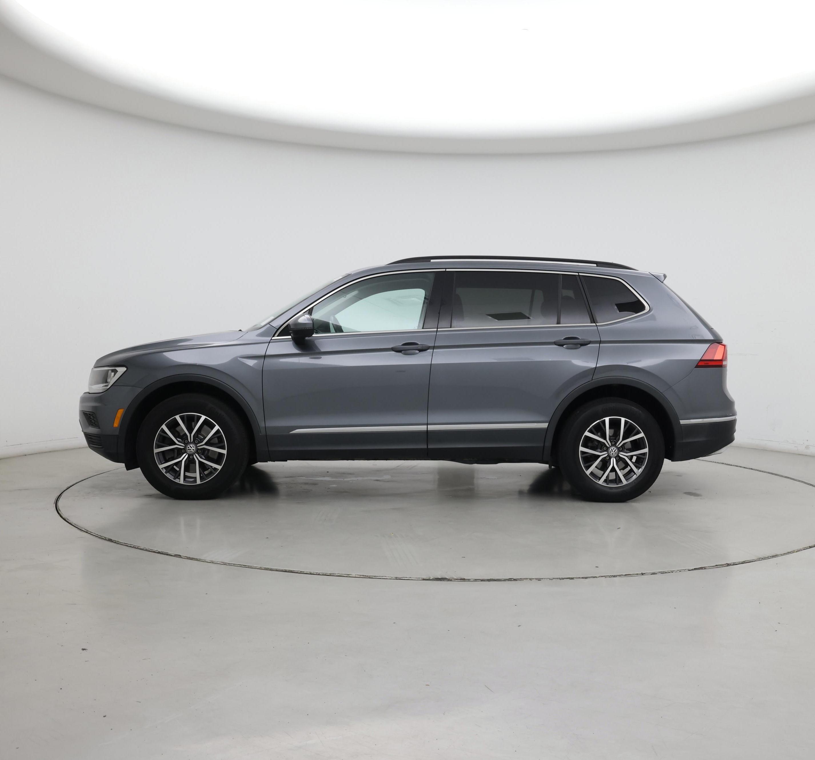 Thumbnail: 2020 Volkswagen Tiguan - 3