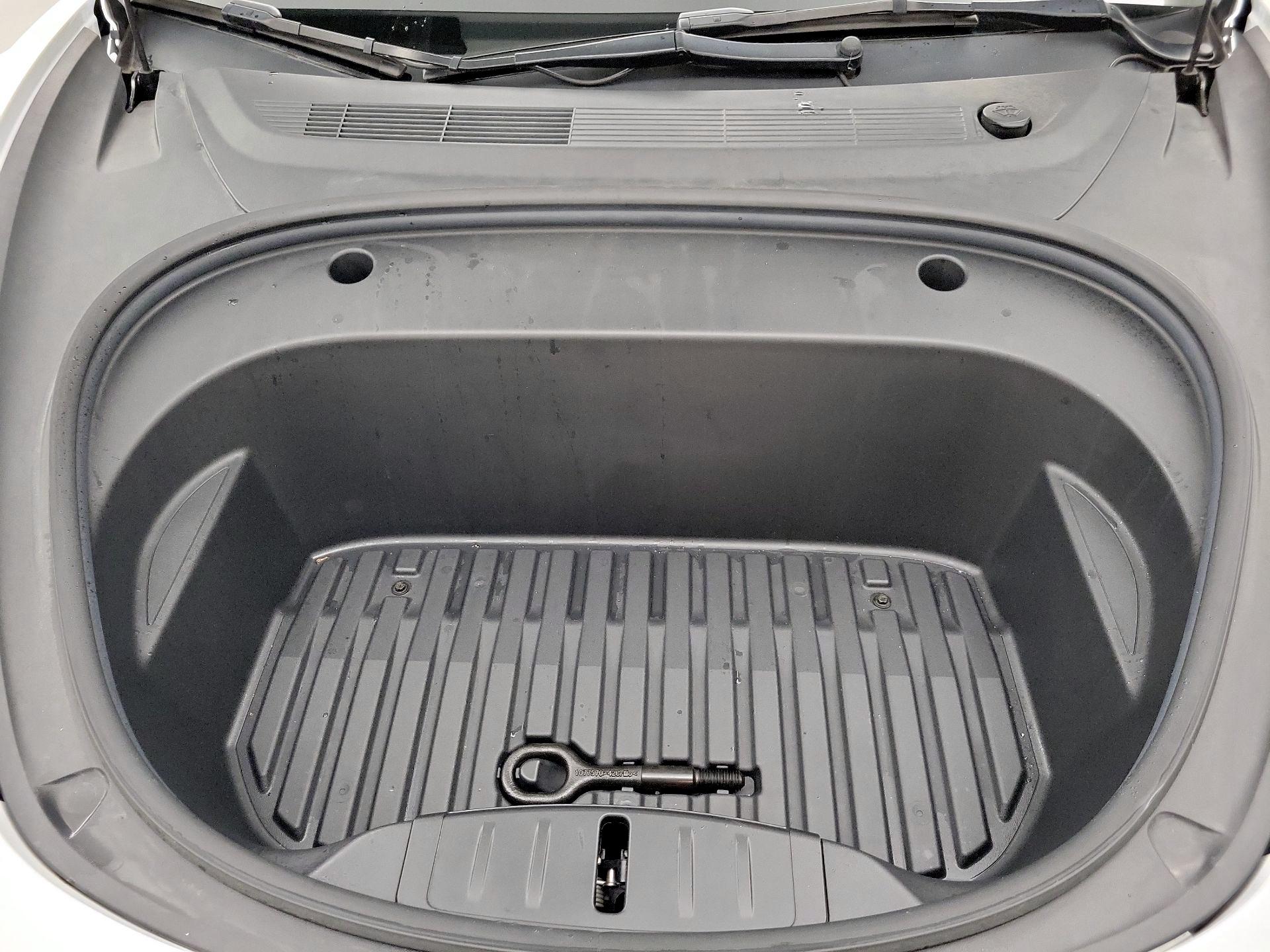 Thumbnail: 2022 Tesla Model 3 - 19