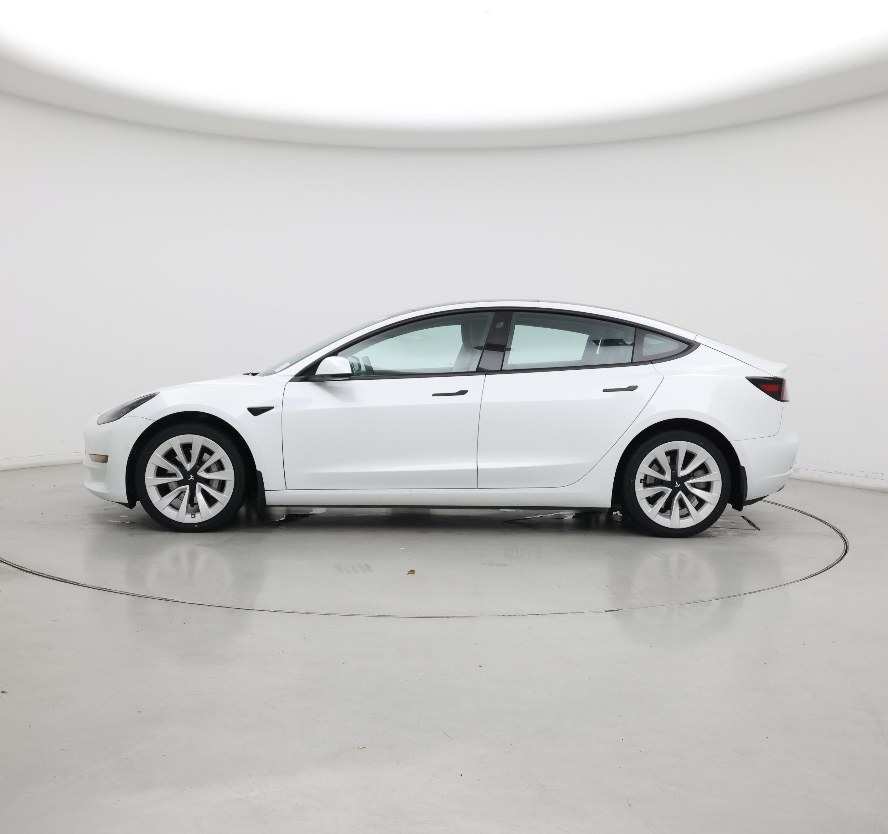 Thumbnail: 2022 Tesla Model 3 - 3