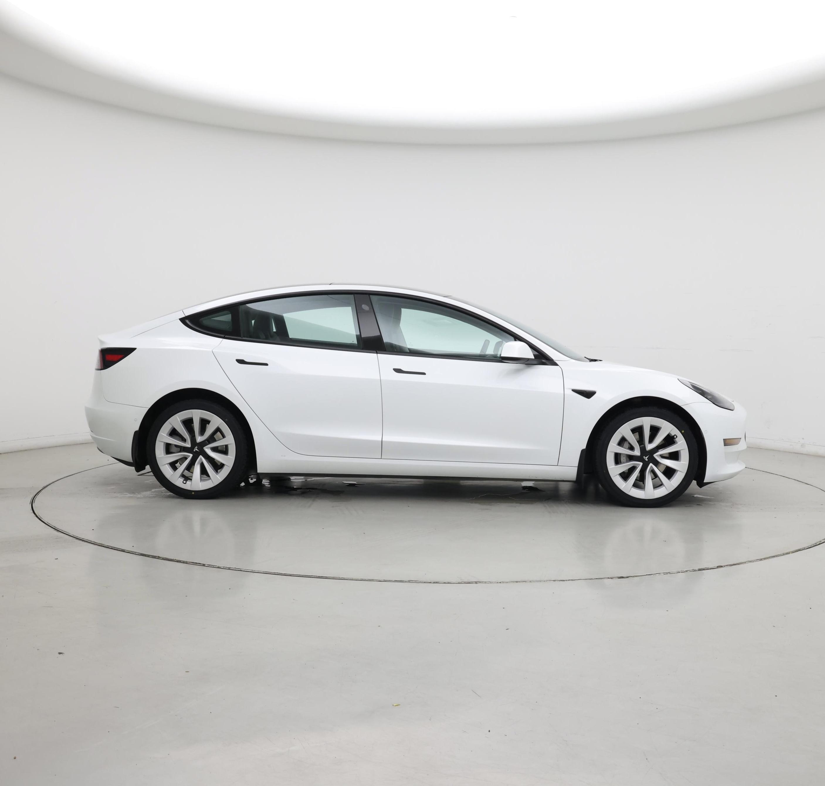 Thumbnail: 2022 Tesla Model 3 - 7