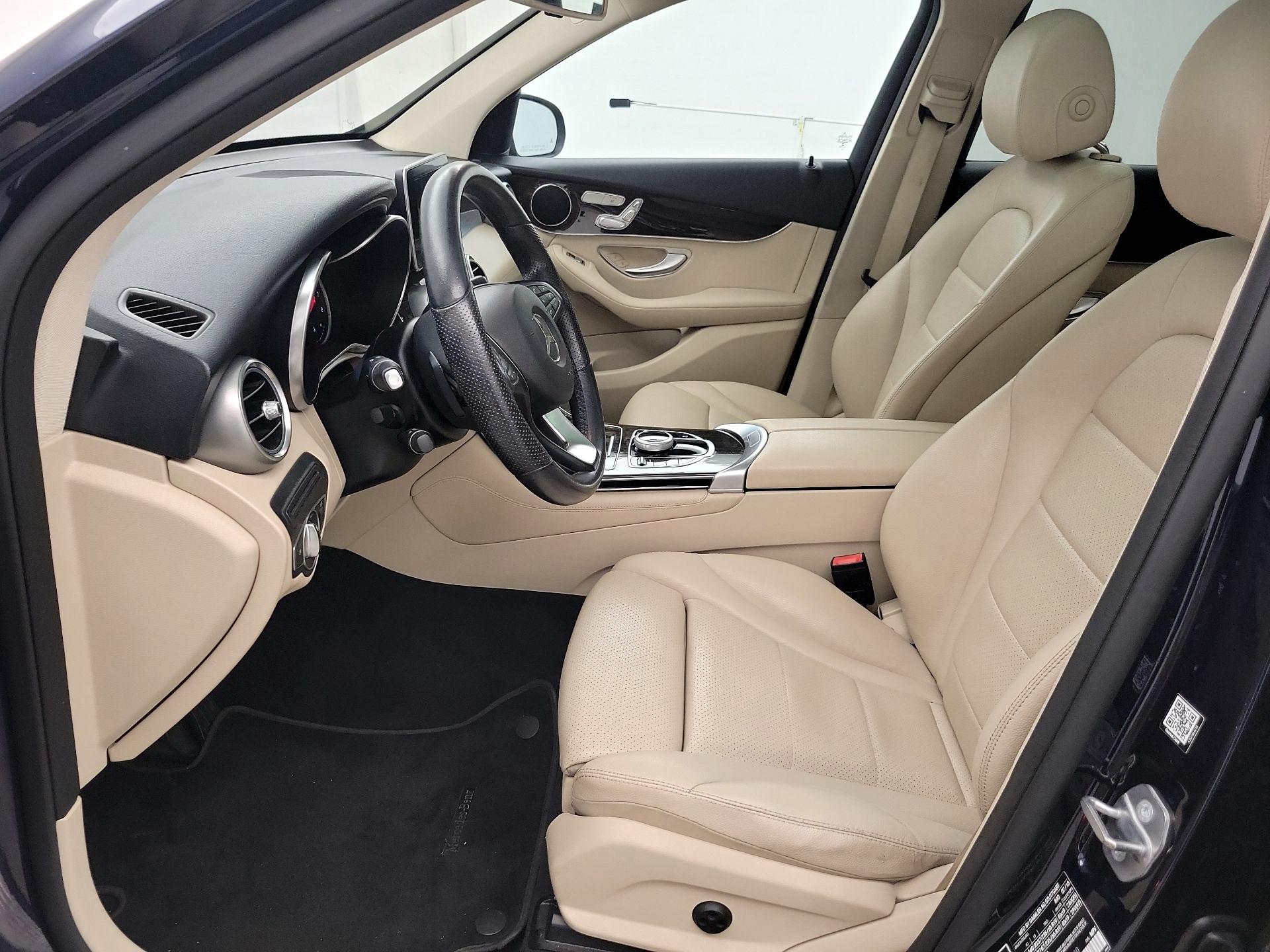 Thumbnail: 2019 Mercedes-Benz GLC - 11