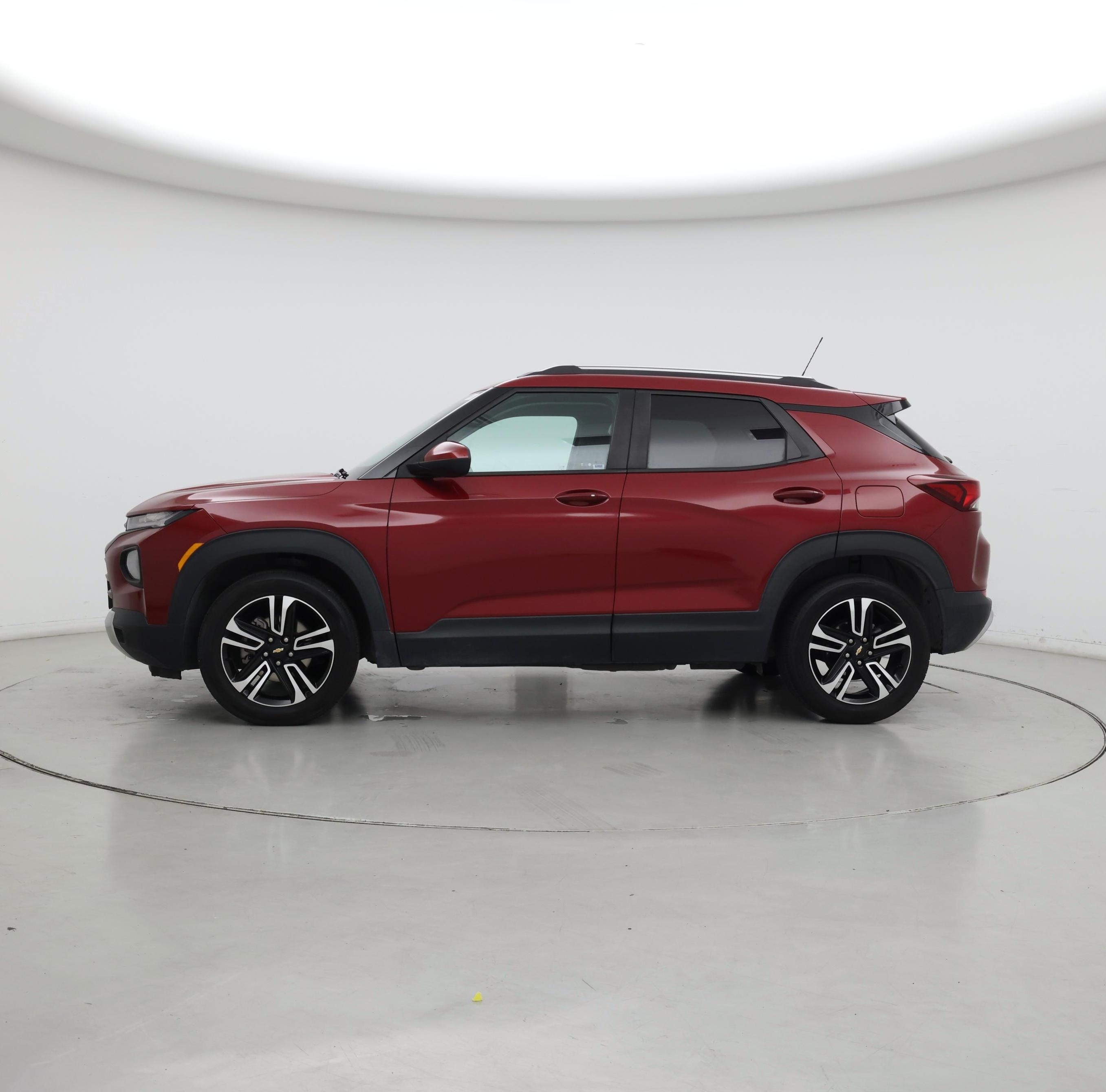 Thumbnail: 2021 Chevrolet TrailBlazer - 3