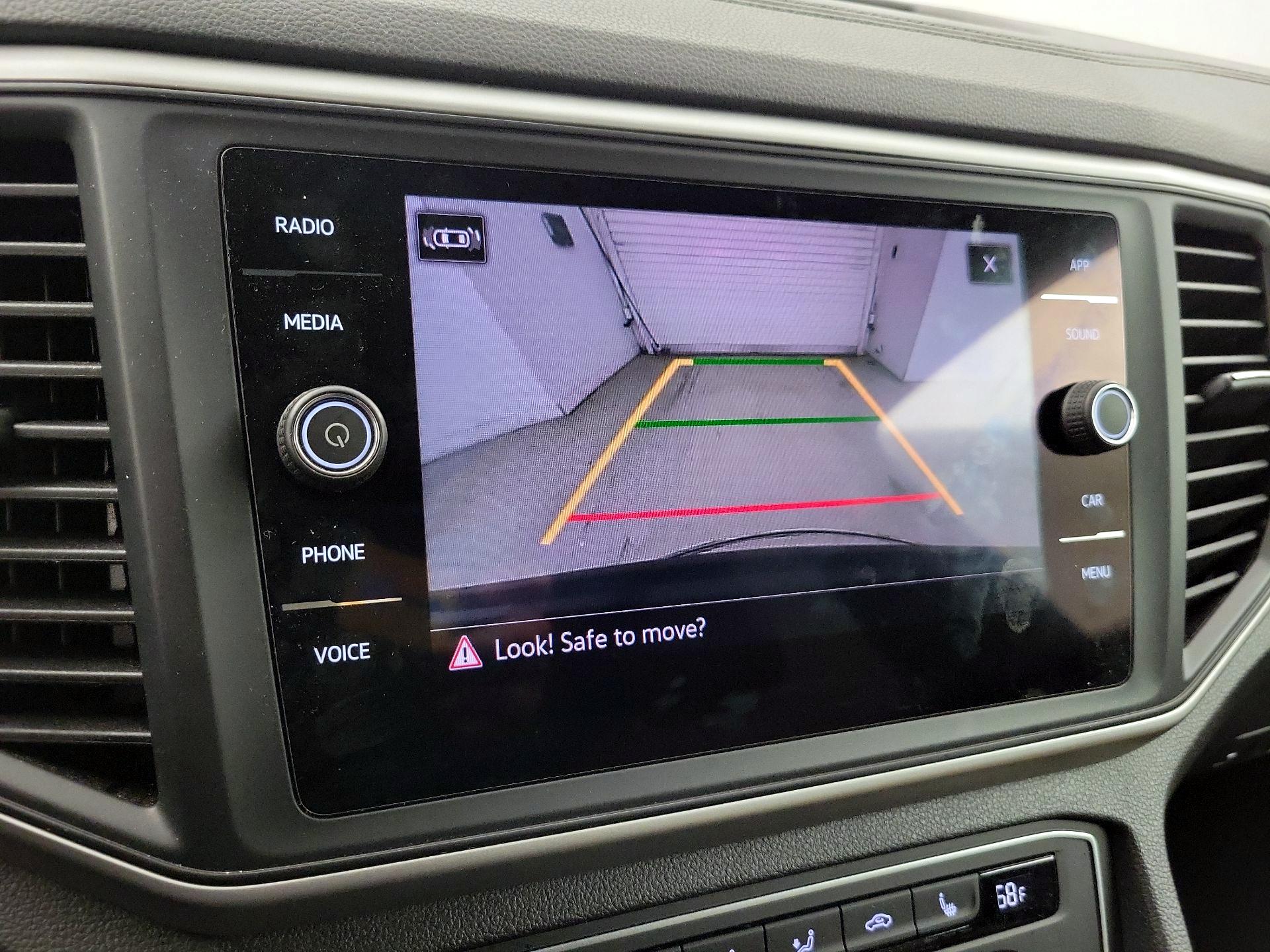 Thumbnail: 2021 Volkswagen Atlas - 14