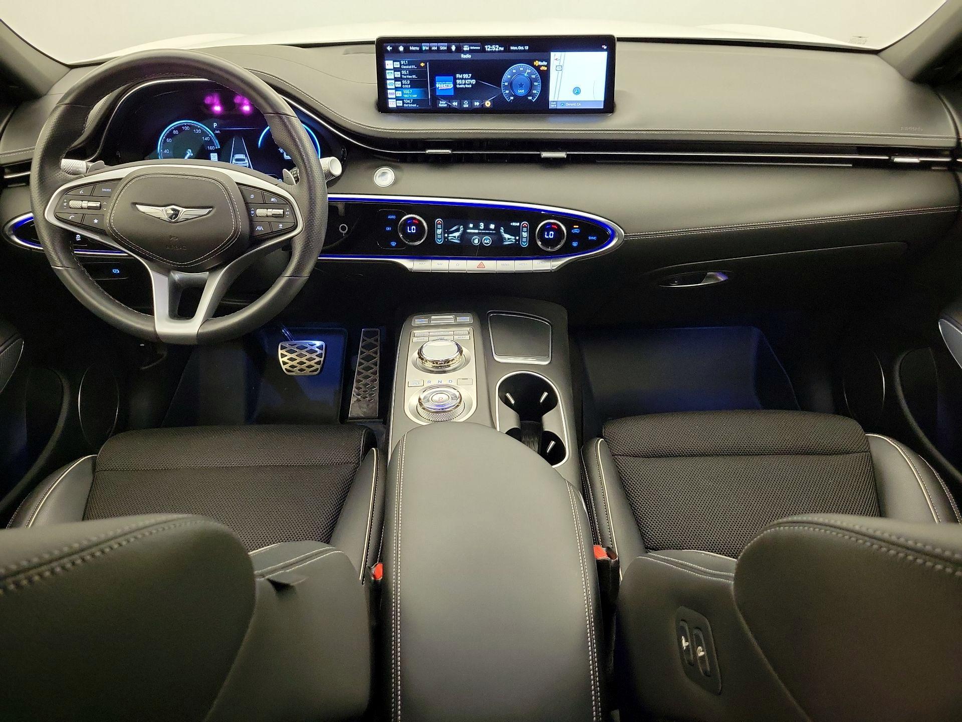 Thumbnail: 2023 Genesis GV70 - 9