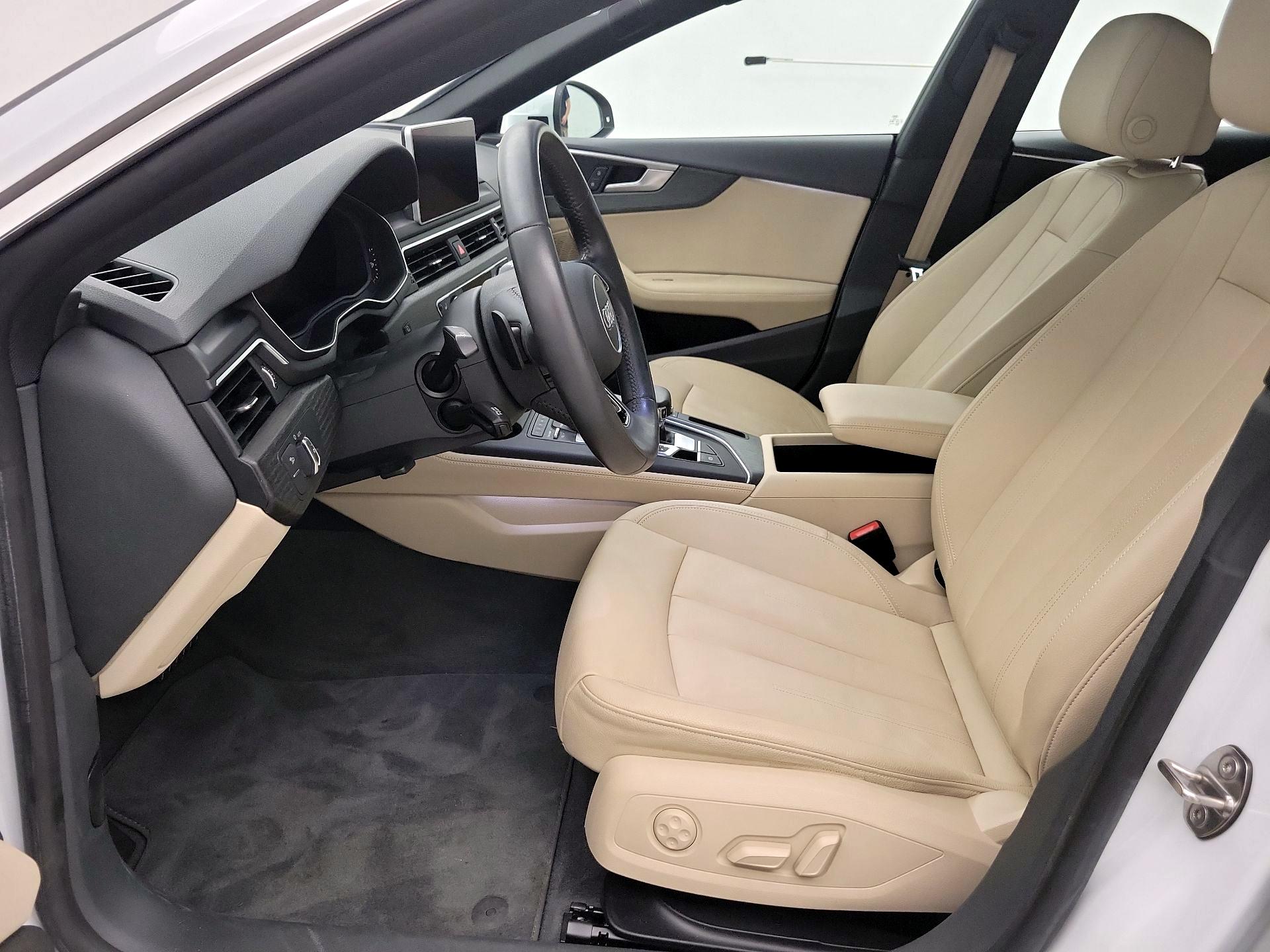 Thumbnail: 2019 Audi A5 - 11