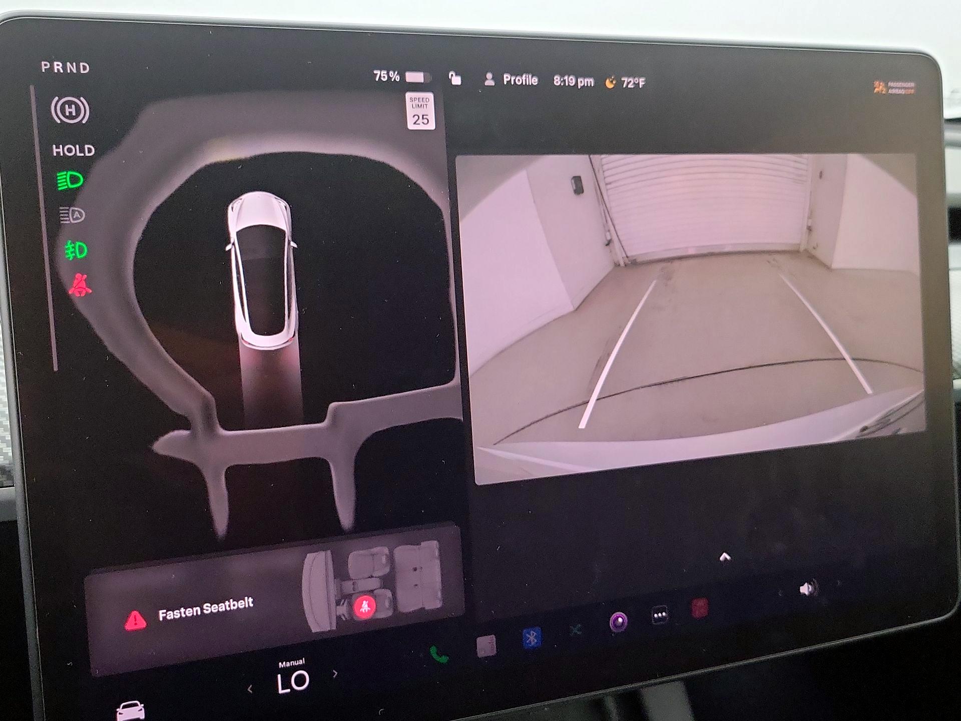 Thumbnail: 2022 Tesla Model 3 - 14
