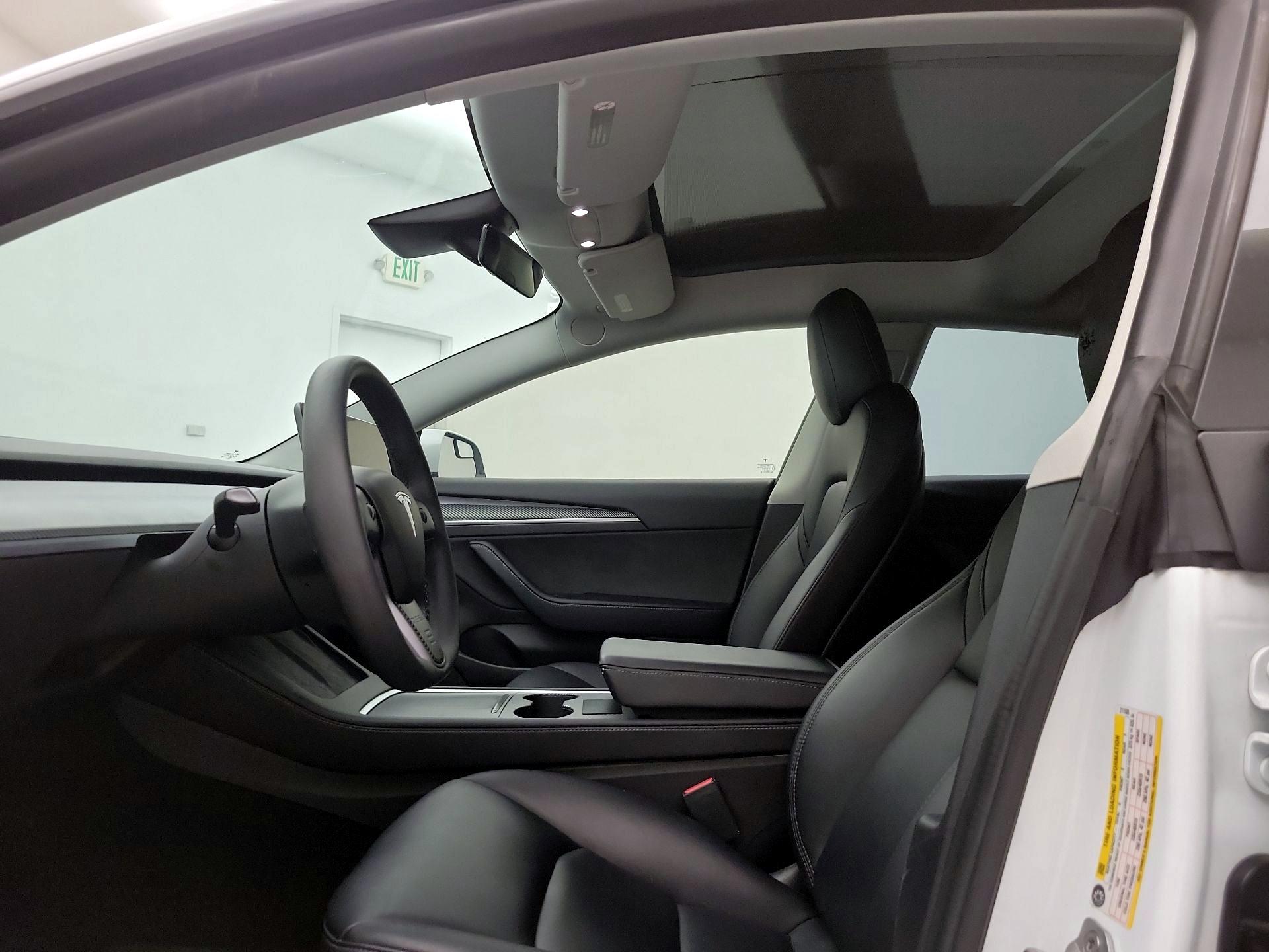 Thumbnail: 2022 Tesla Model 3 - 18