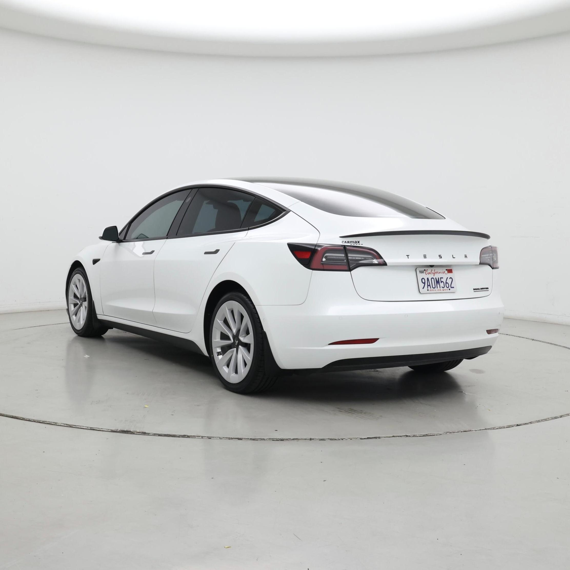 Thumbnail: 2022 Tesla Model 3 - 2
