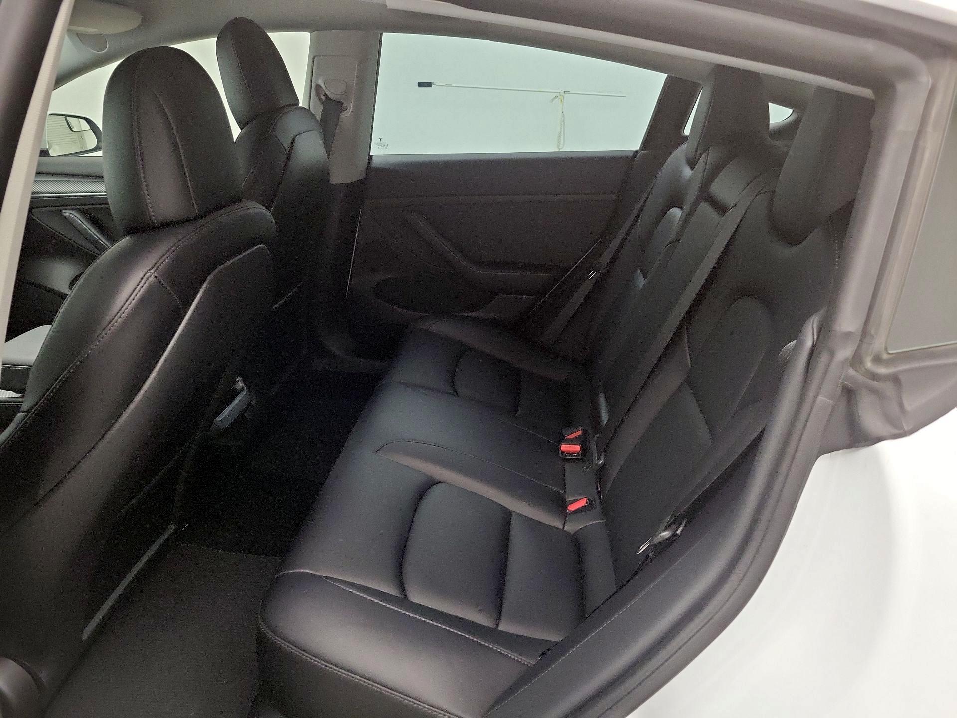 Thumbnail: 2022 Tesla Model 3 - 19
