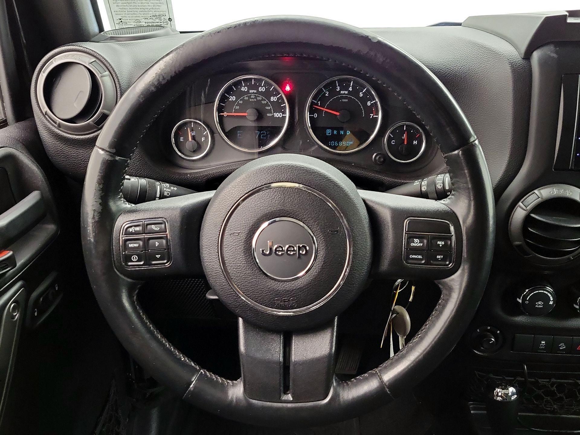 Thumbnail: 2015 Jeep Wrangler - 10