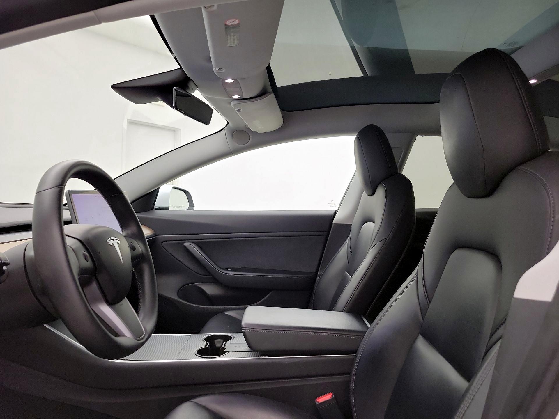 Thumbnail: 2019 Tesla Model 3 - 19