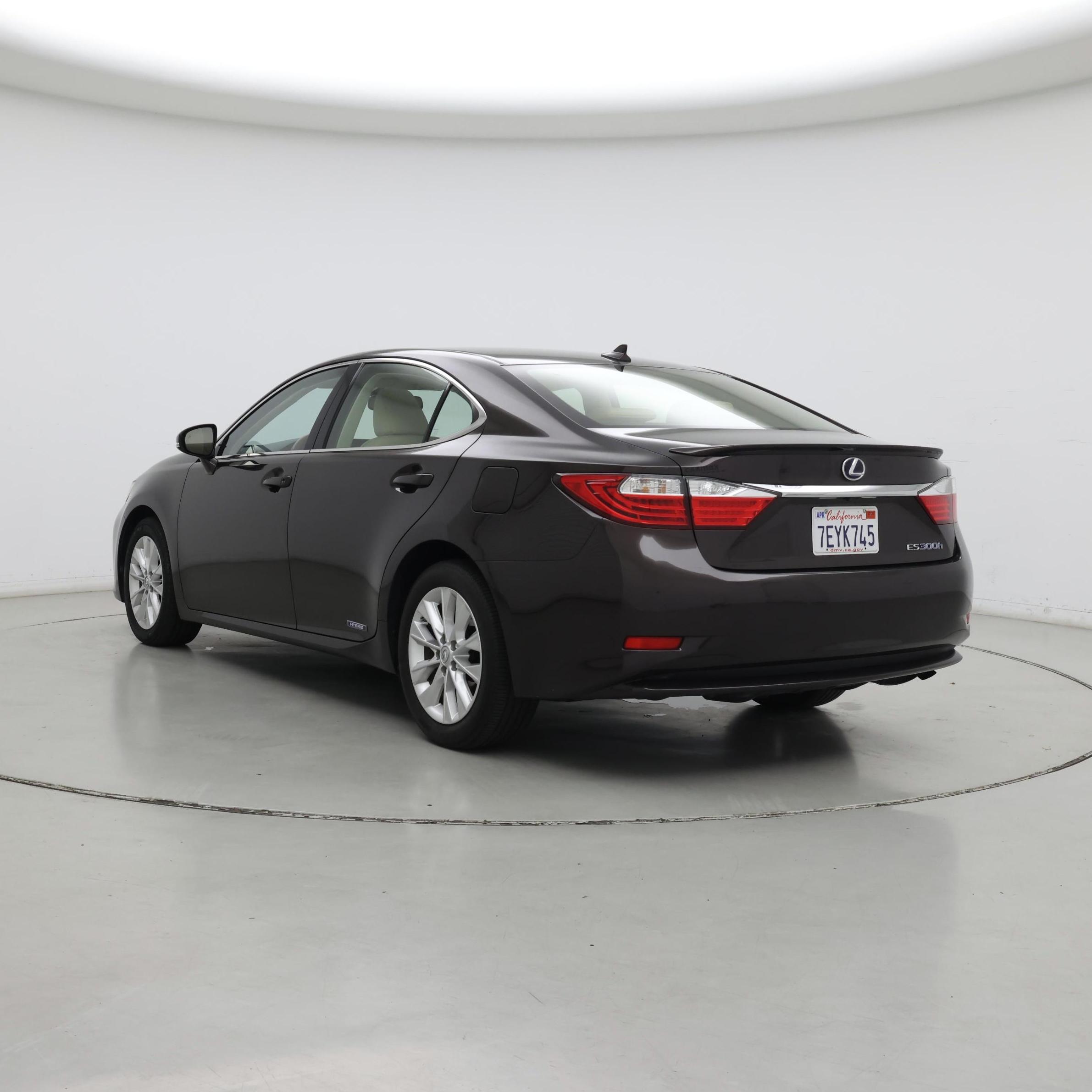 Thumbnail: 2014 Lexus ES - 2