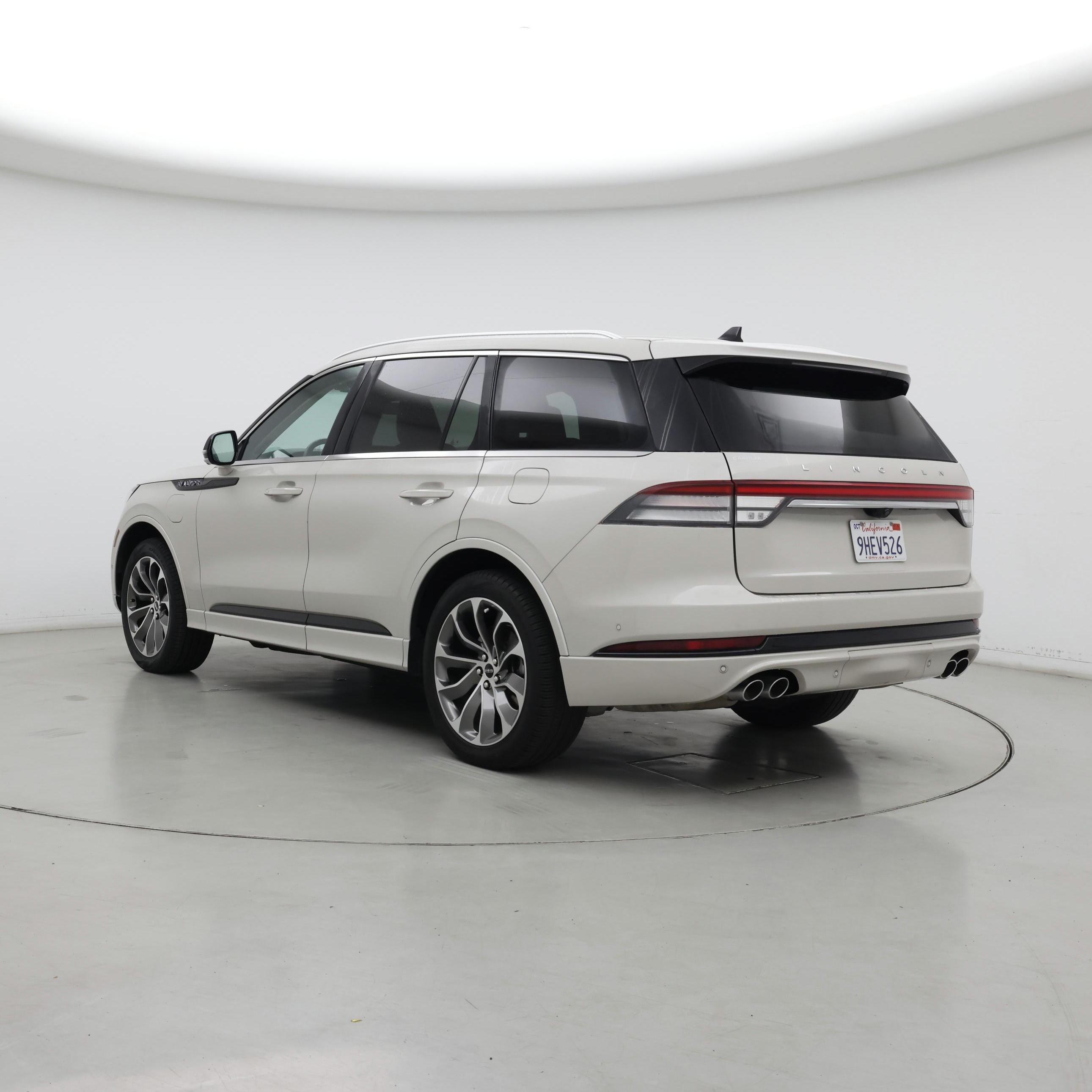 Thumbnail: 2023 Lincoln Aviator - 2