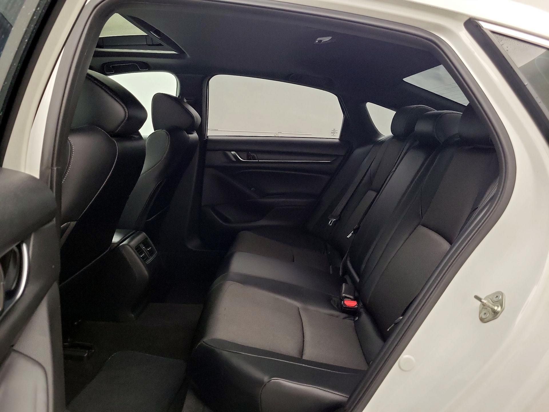 Thumbnail: 2018 Honda Accord - 20